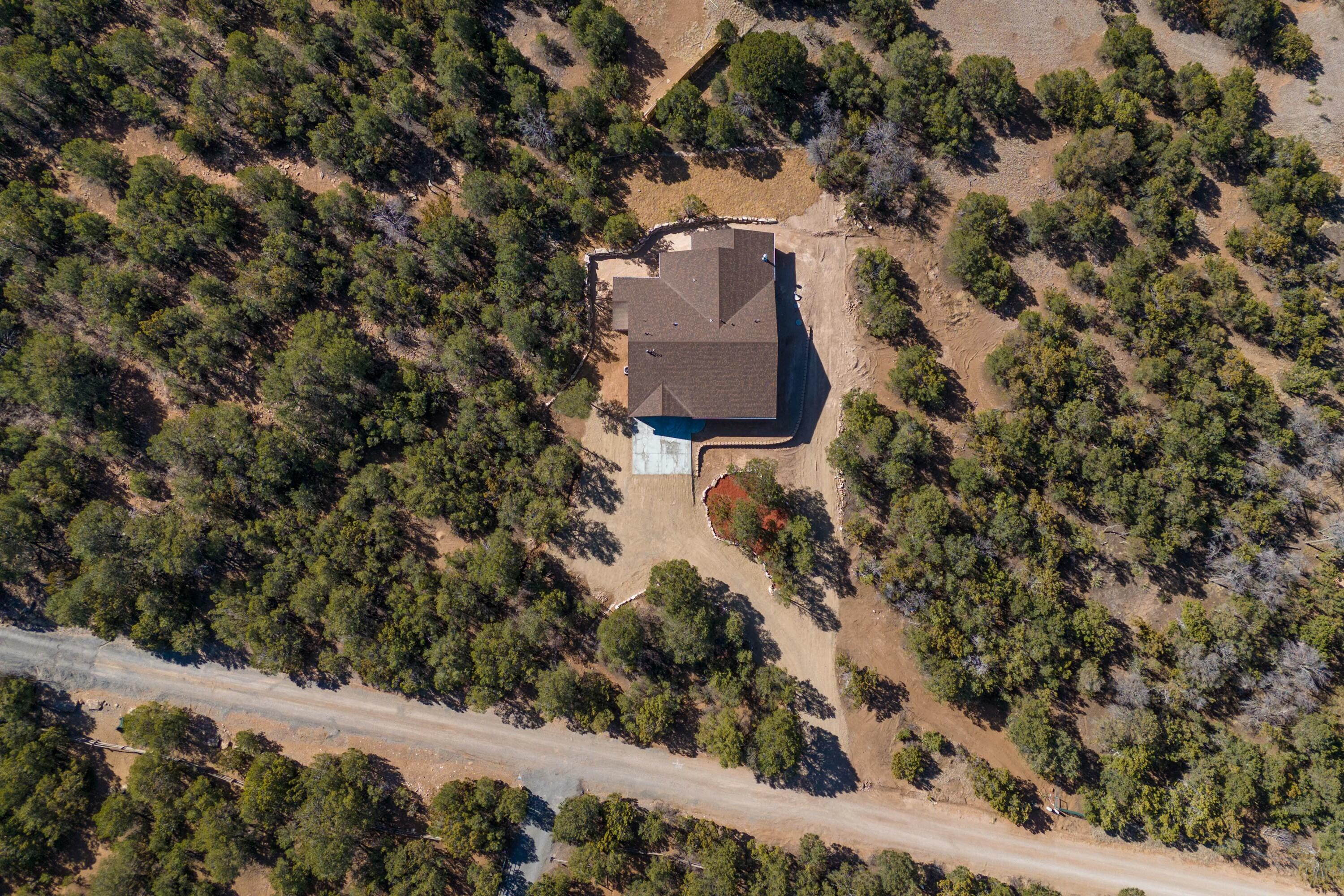 16 BRIARWOOD Court