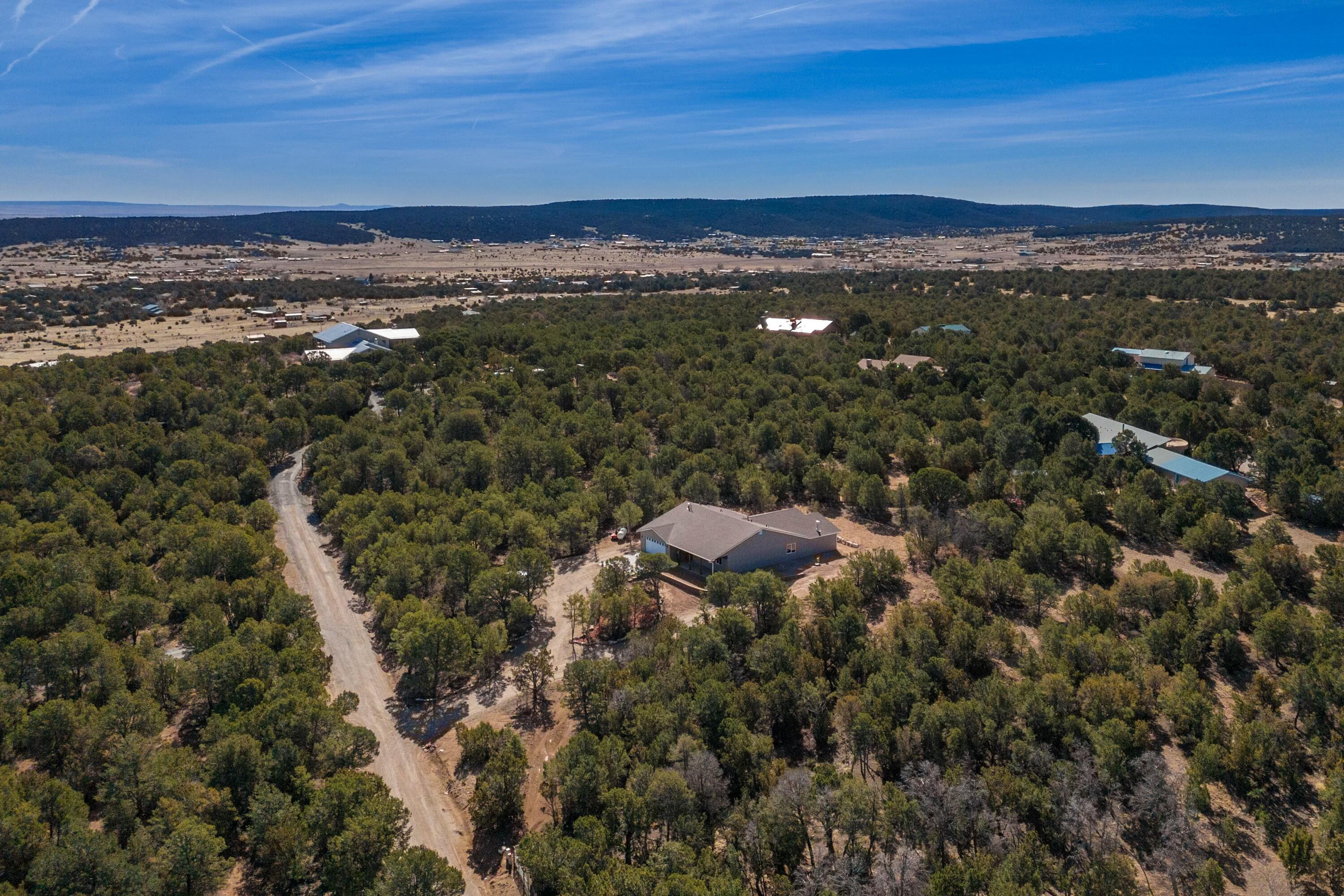16 BRIARWOOD Court