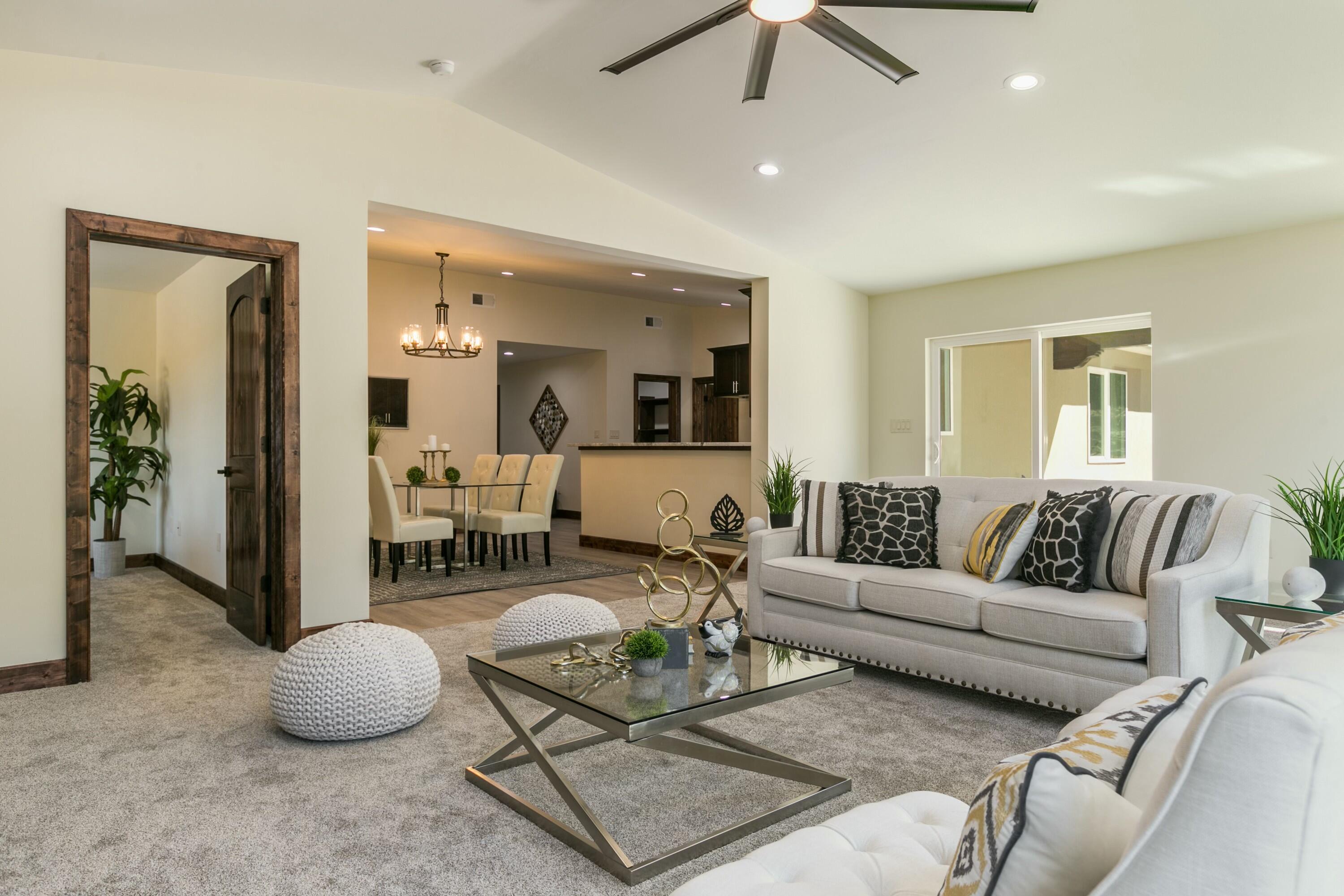 16 BRIARWOOD Court