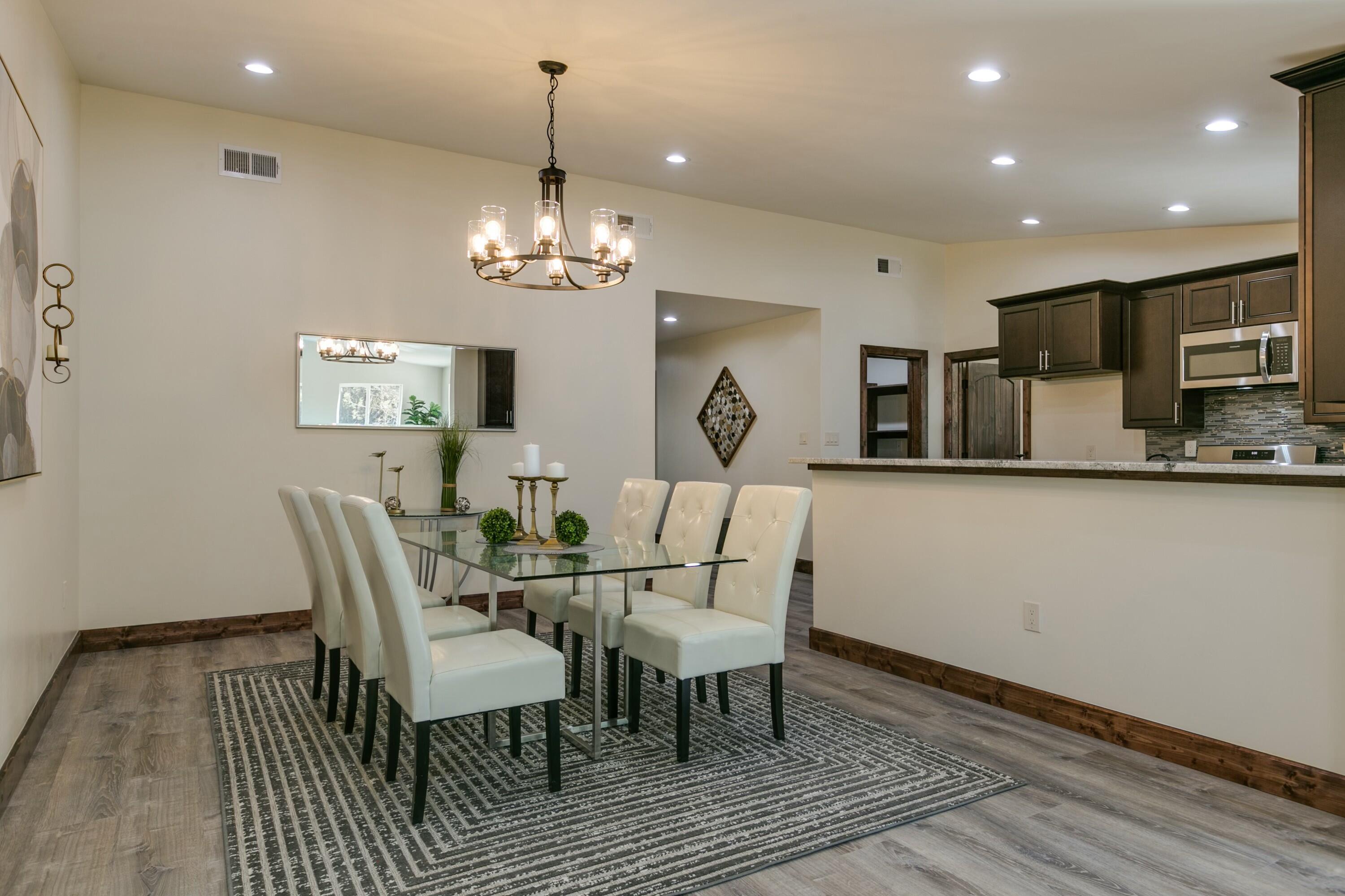 16 BRIARWOOD Court