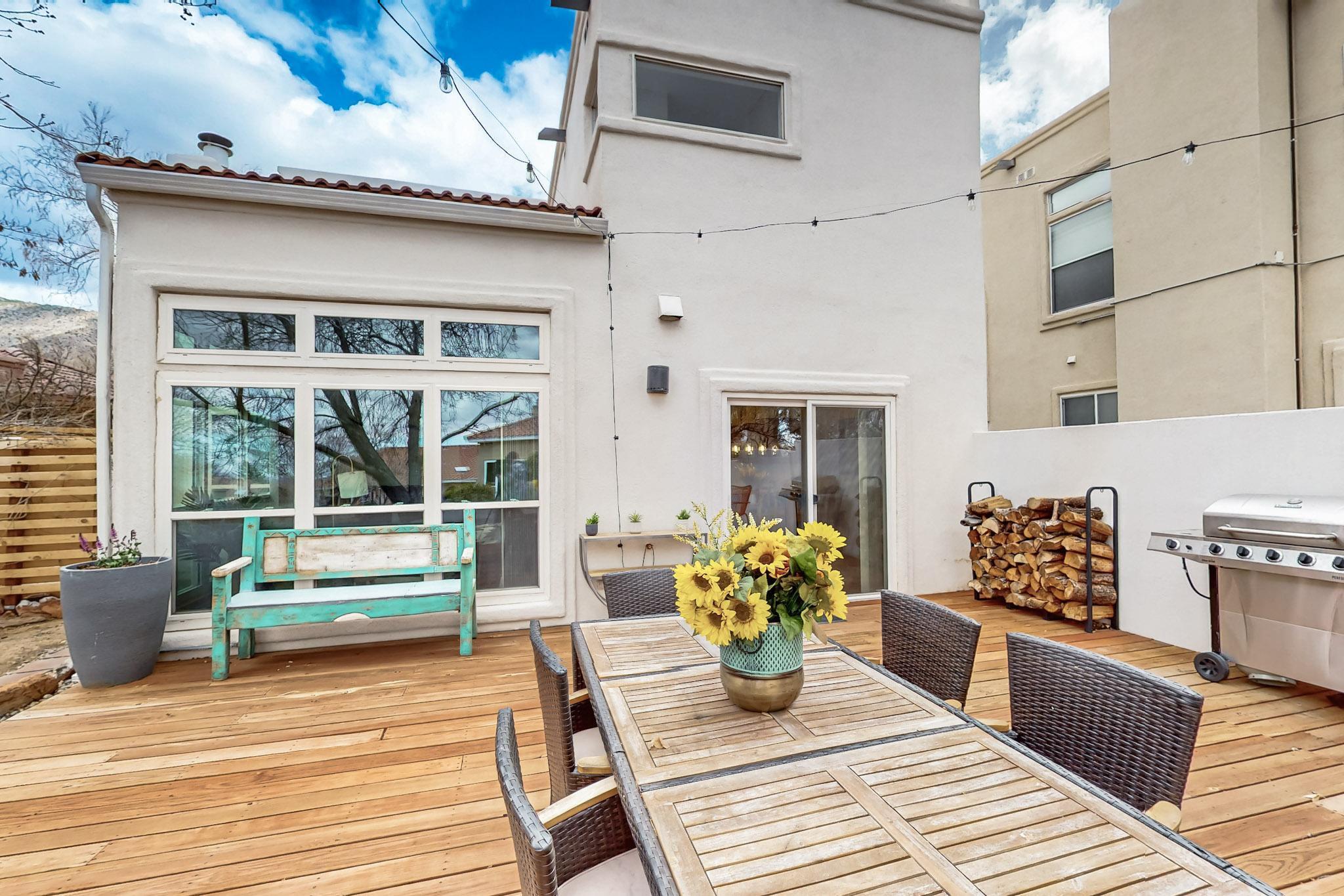 1249 Monte Verde Drive NE