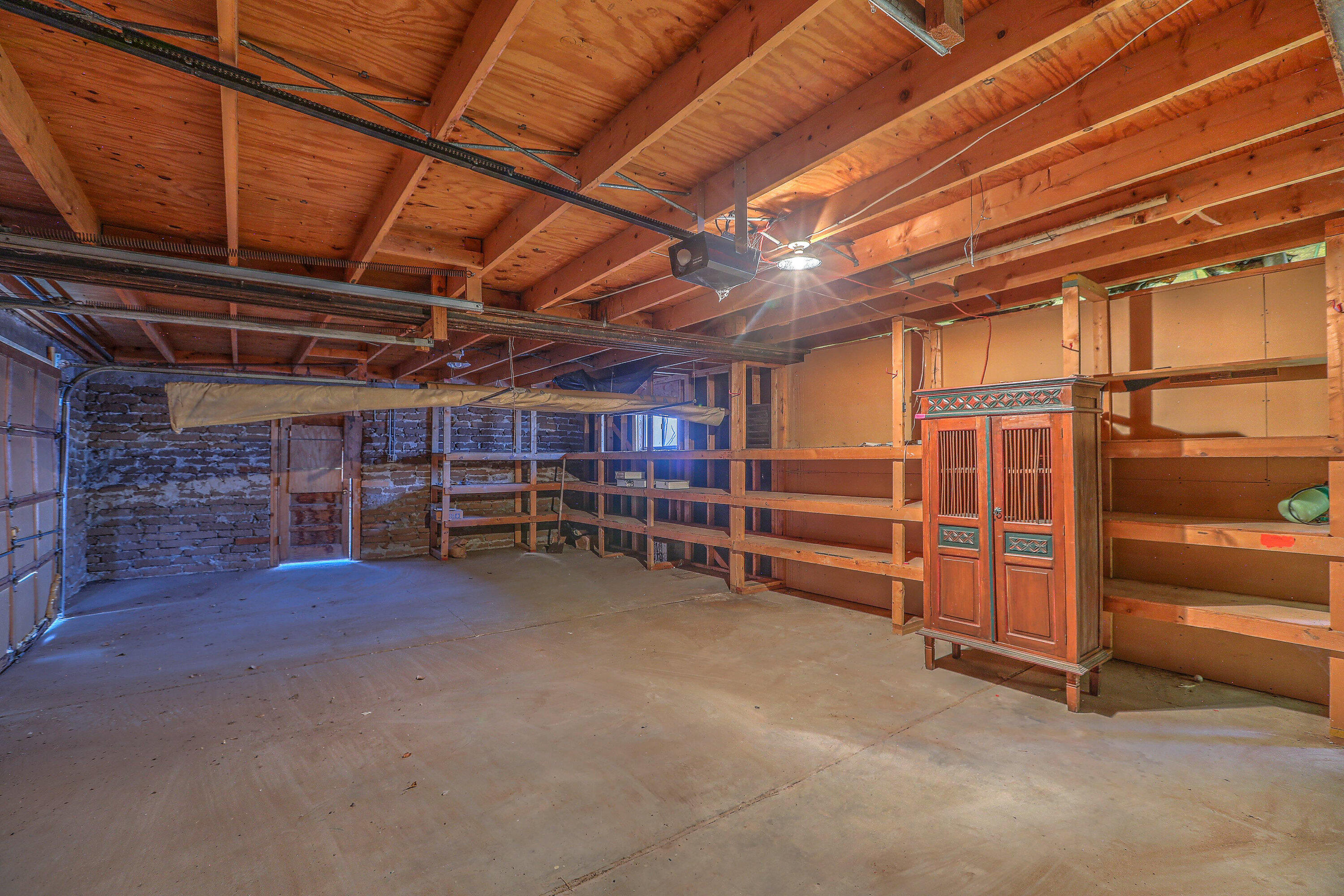 3805 RIVERVIEW Road NW