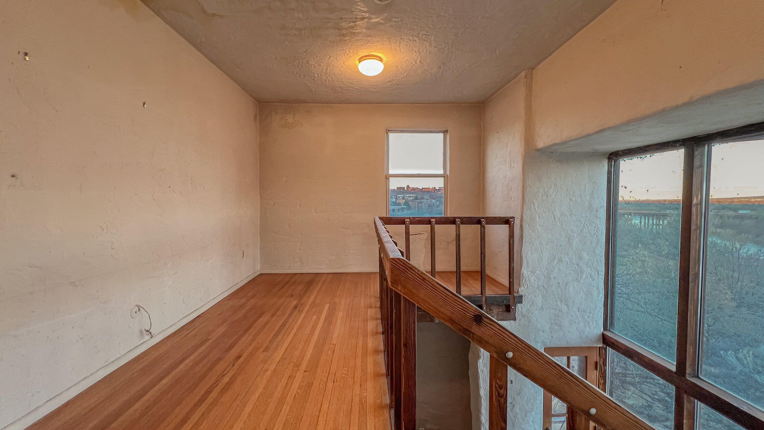 3805 RIVERVIEW Road NW