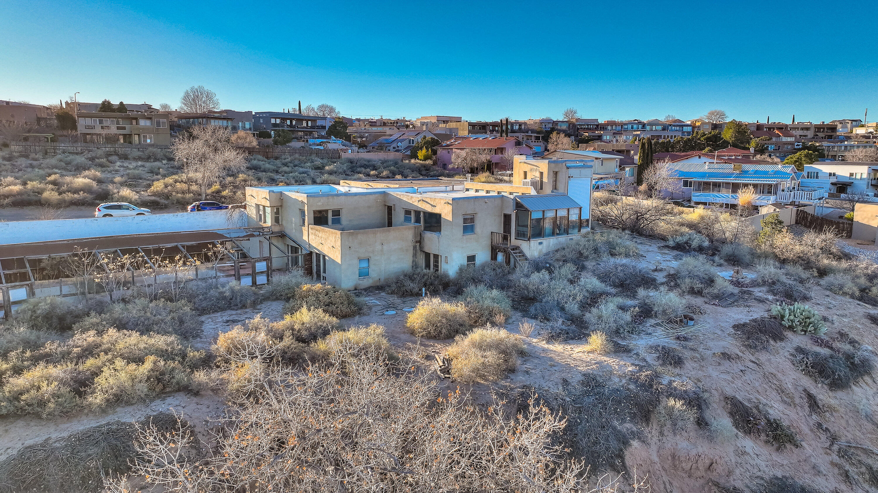 3805 RIVERVIEW Road NW