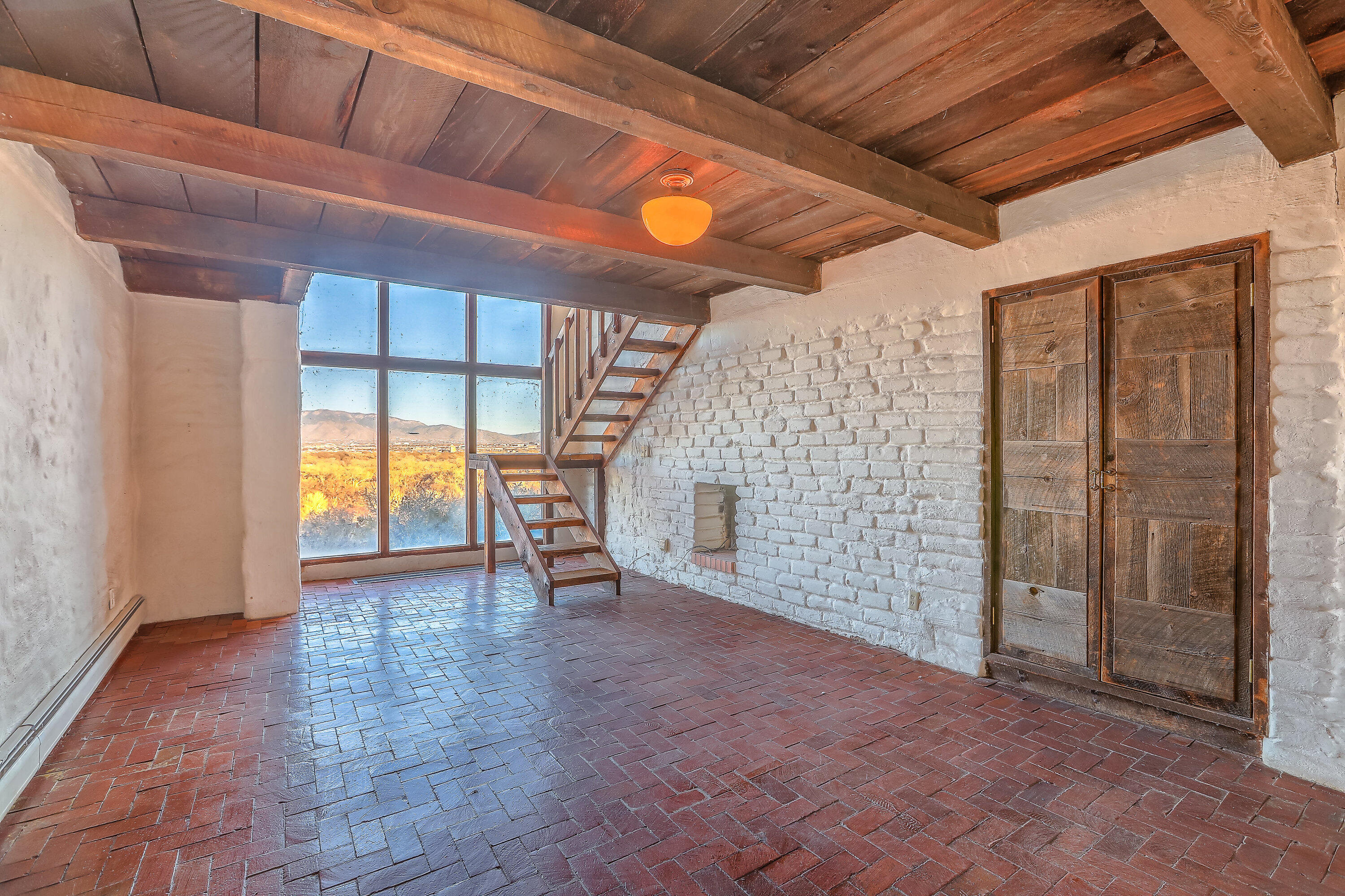 3805 RIVERVIEW Road NW