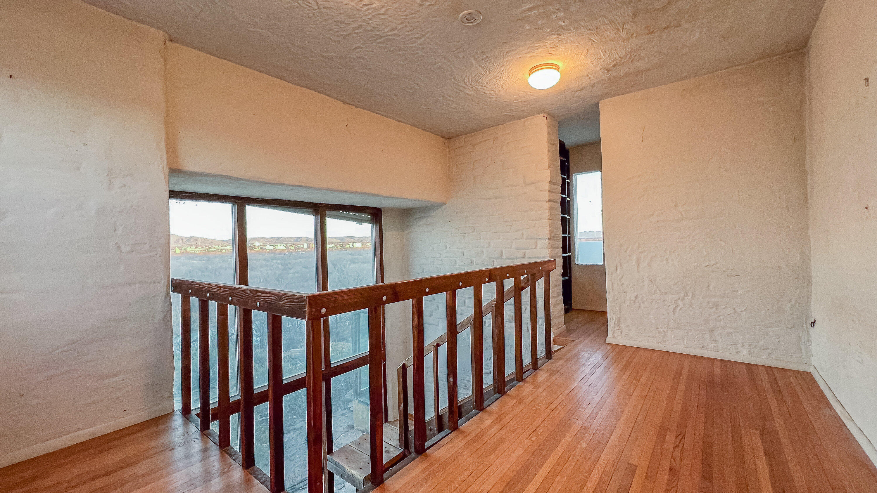 3805 RIVERVIEW Road NW