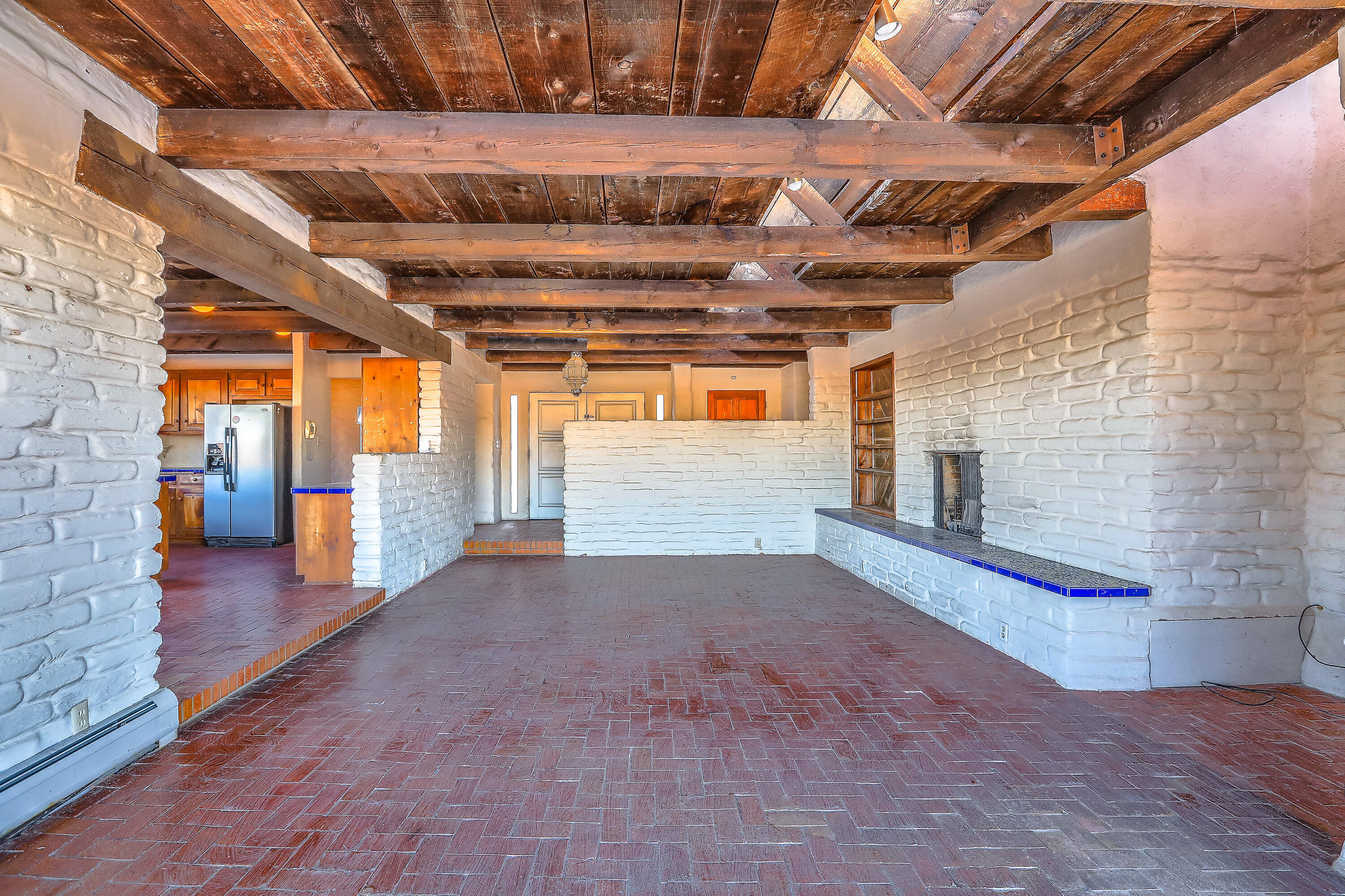 3805 RIVERVIEW Road NW