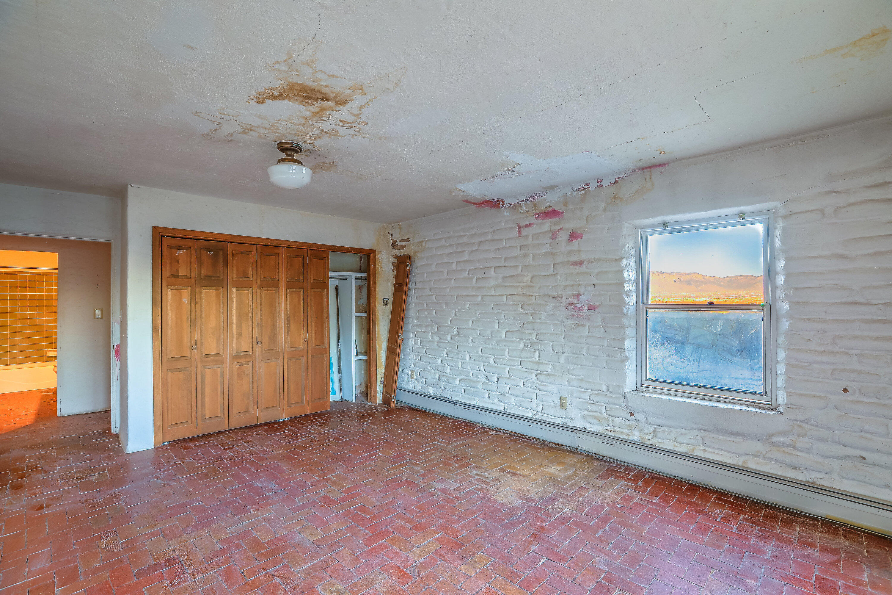 3805 RIVERVIEW Road NW