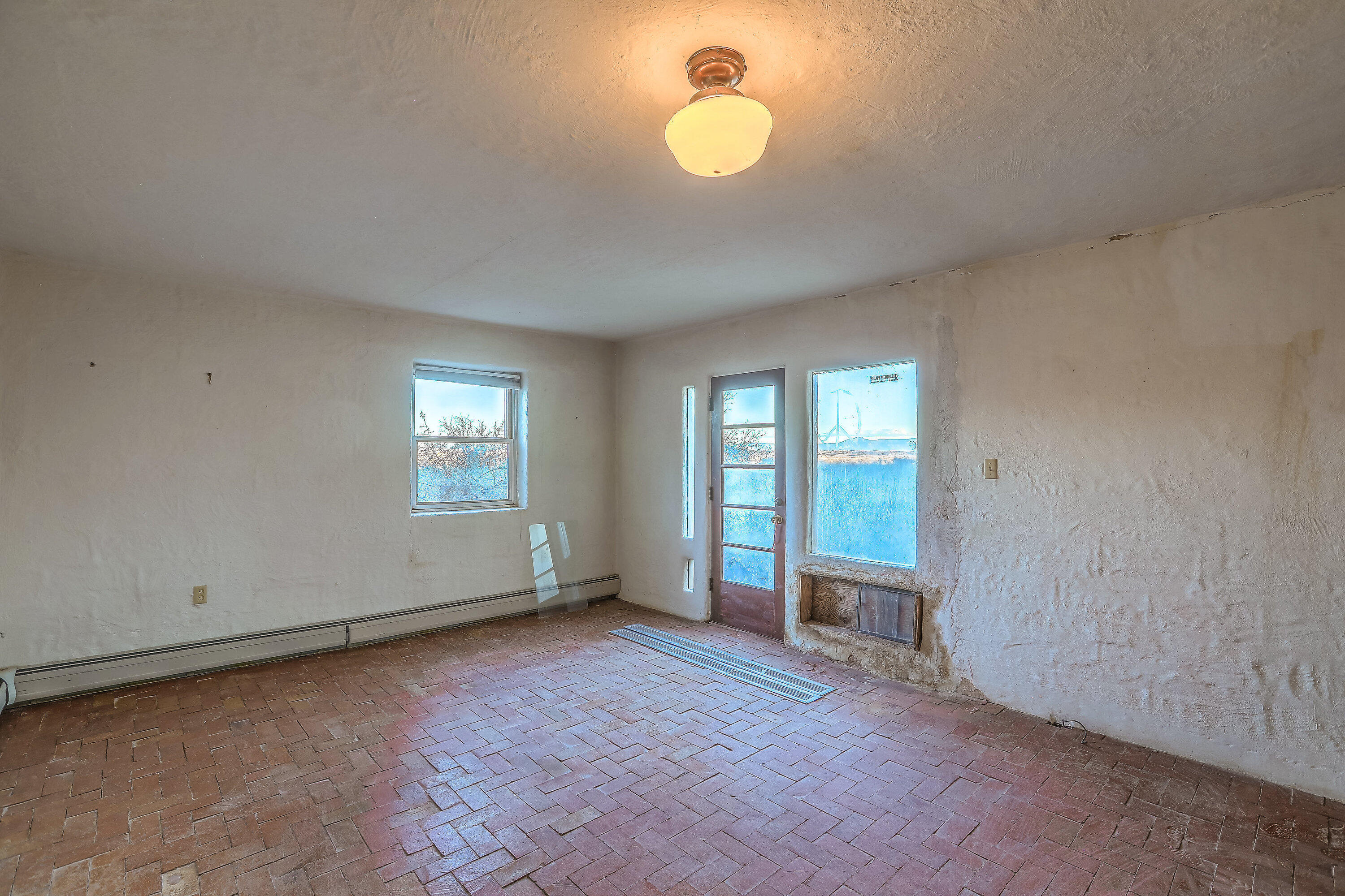 3805 RIVERVIEW Road NW