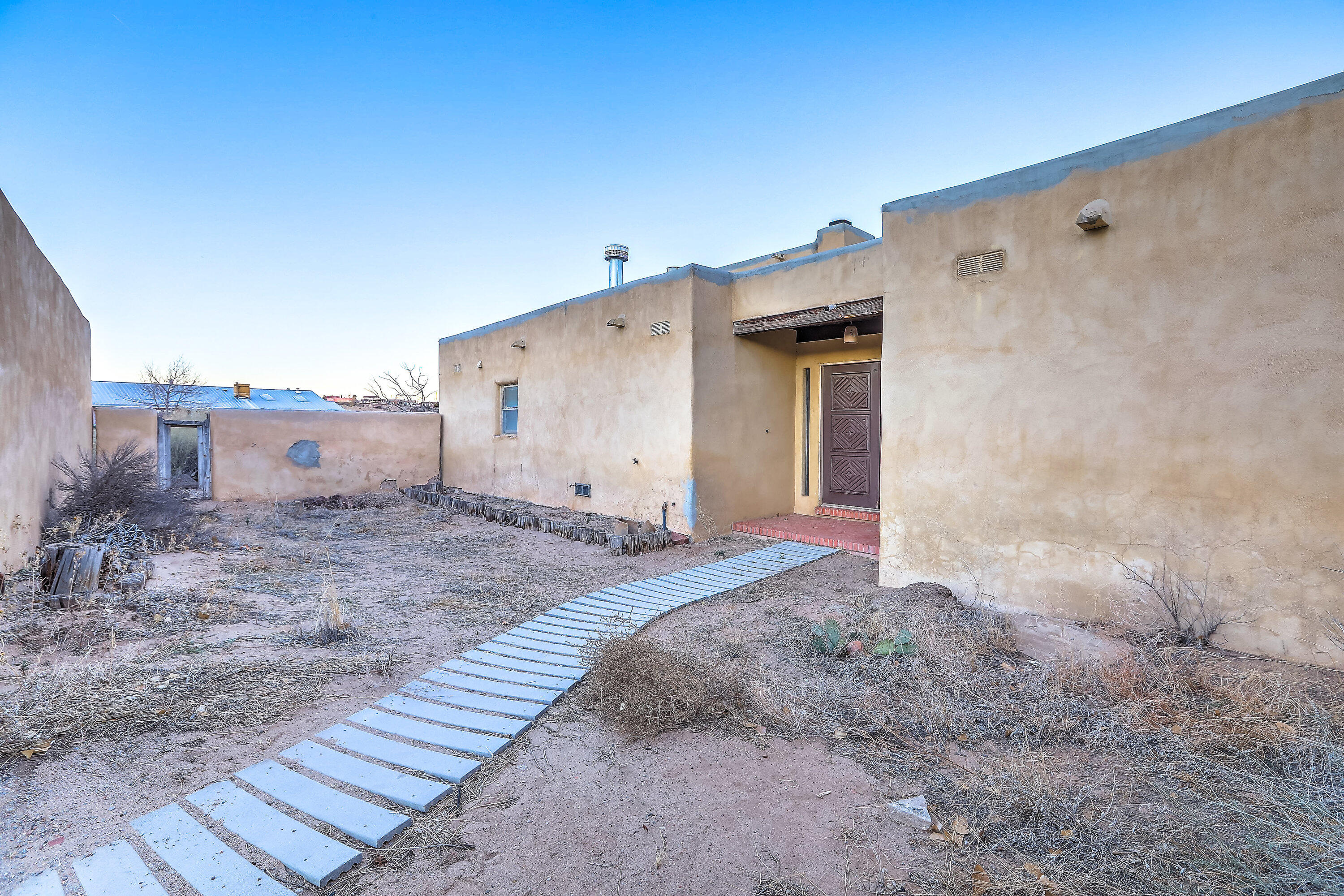 3805 RIVERVIEW Road NW