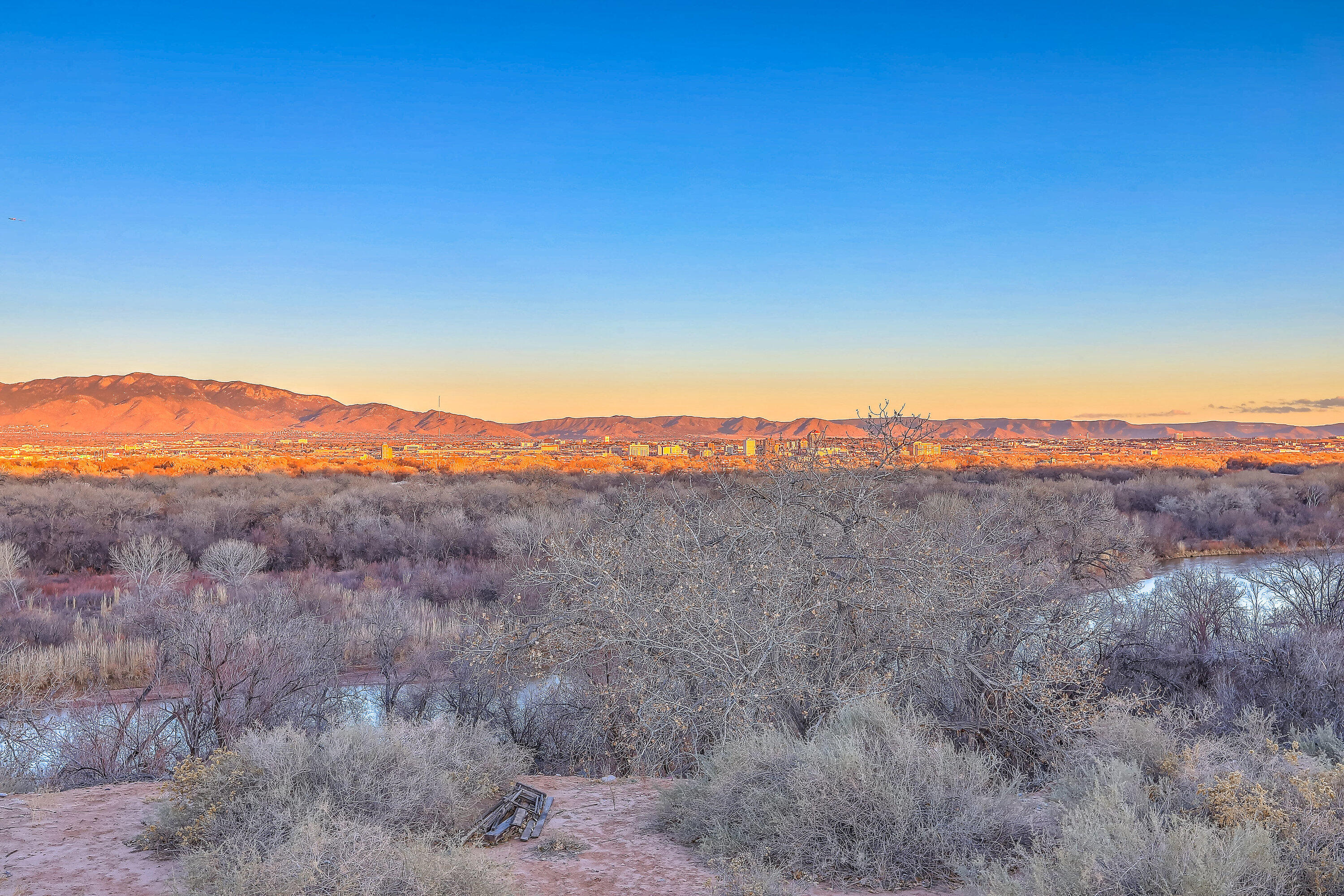 3805 RIVERVIEW Road NW