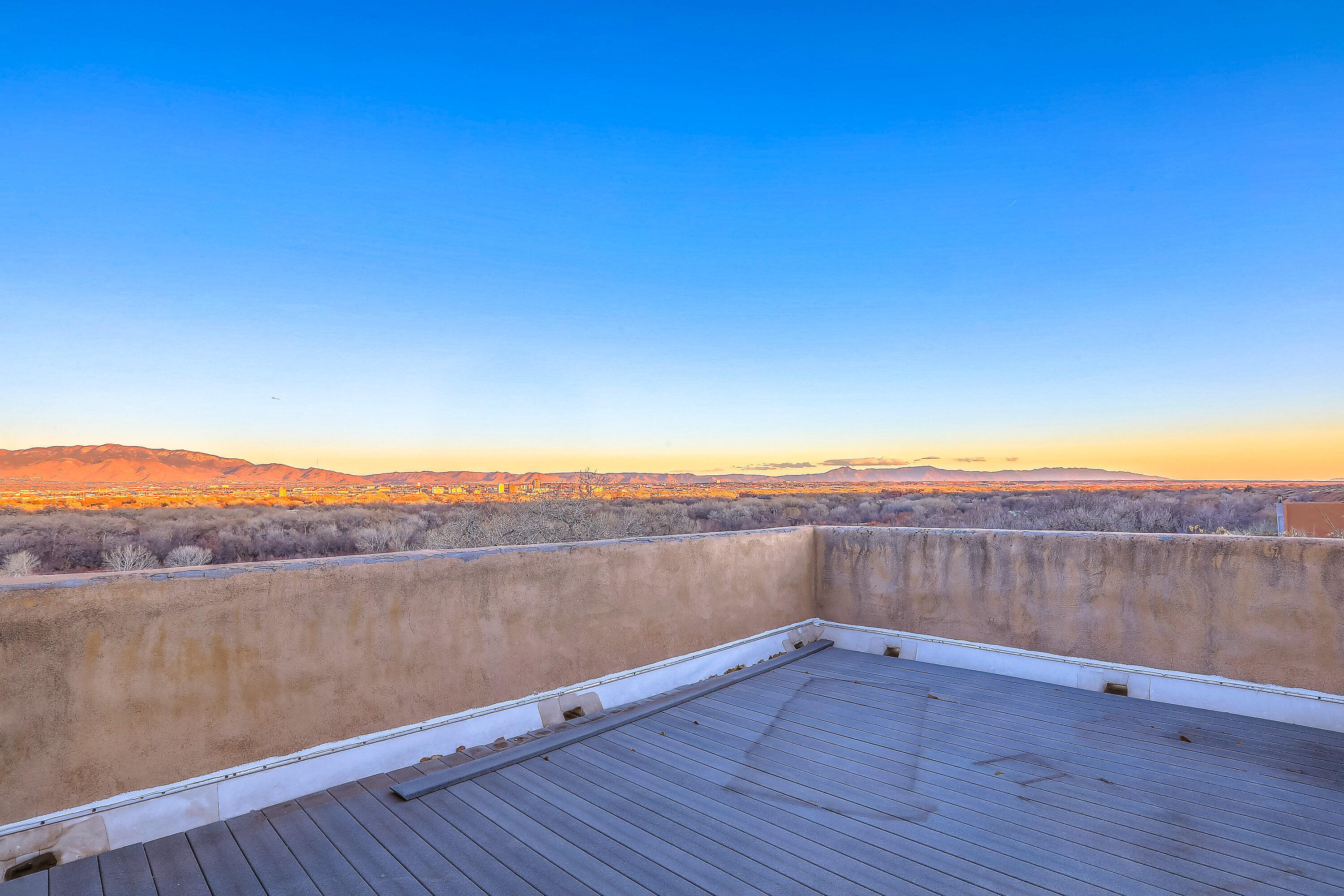 3805 RIVERVIEW Road NW