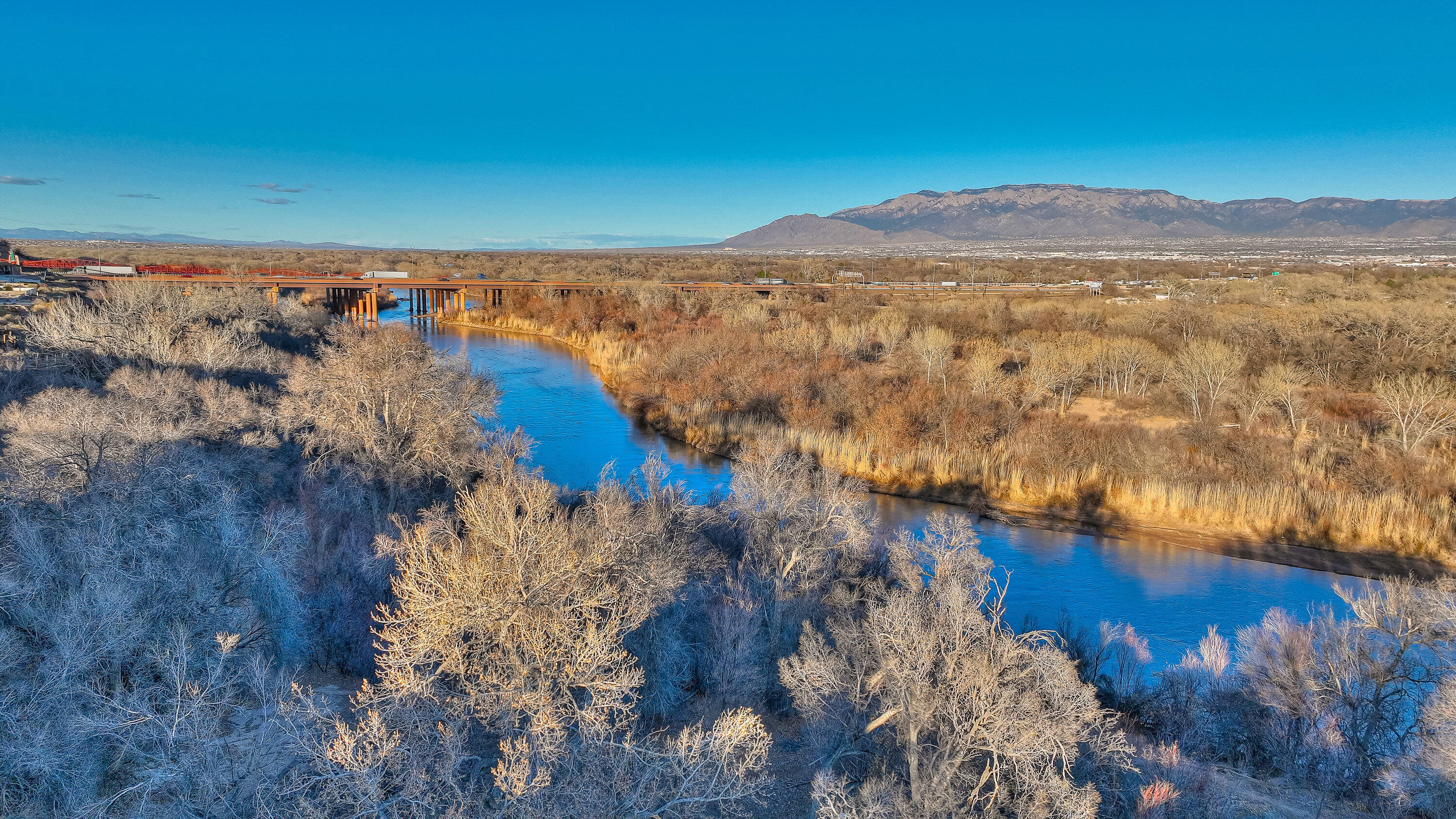 3805 RIVERVIEW Road NW