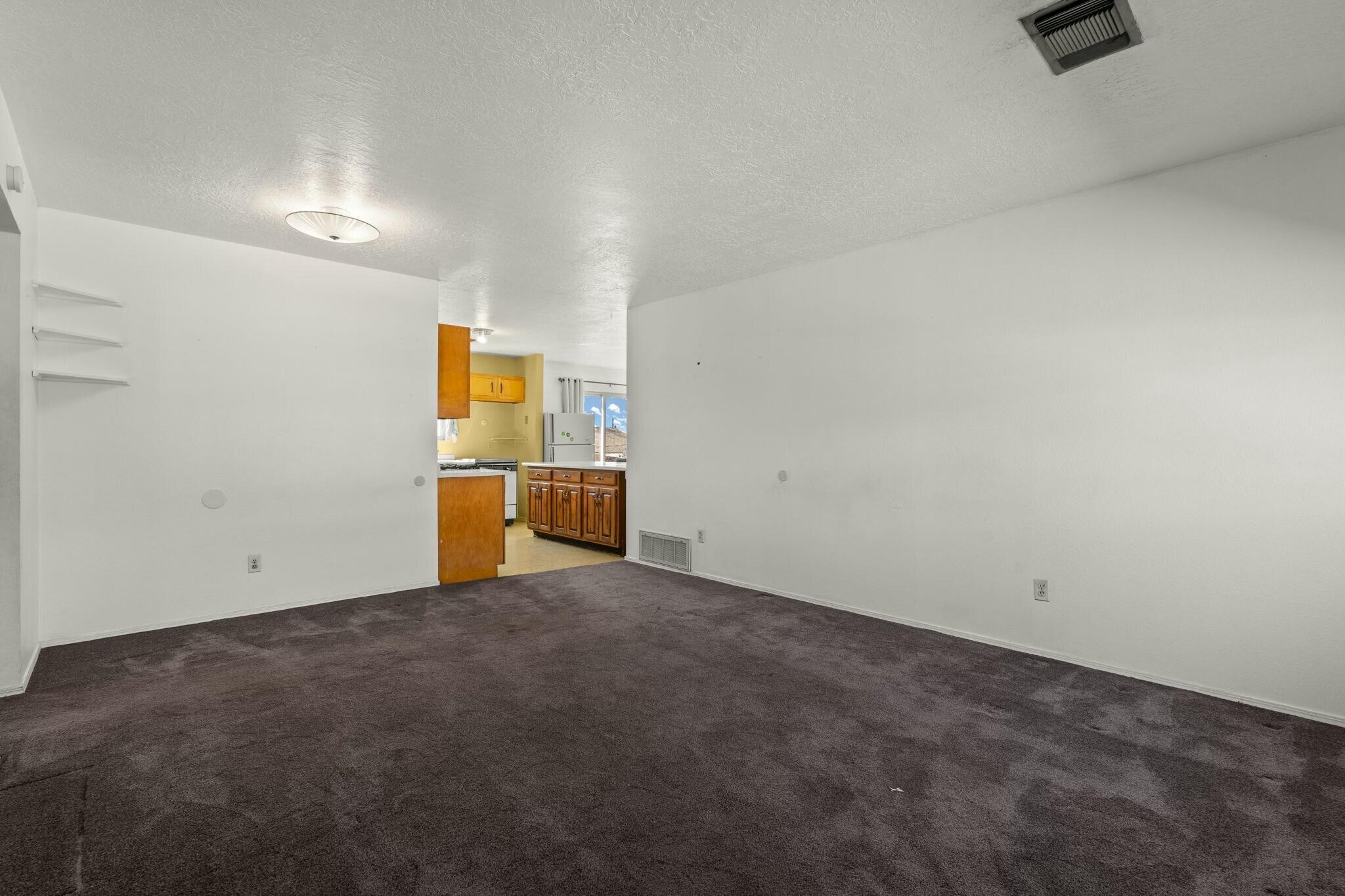 1809 KIRBY Court NE