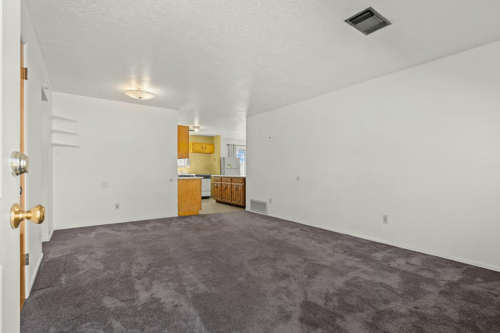 1809 KIRBY Court NE
