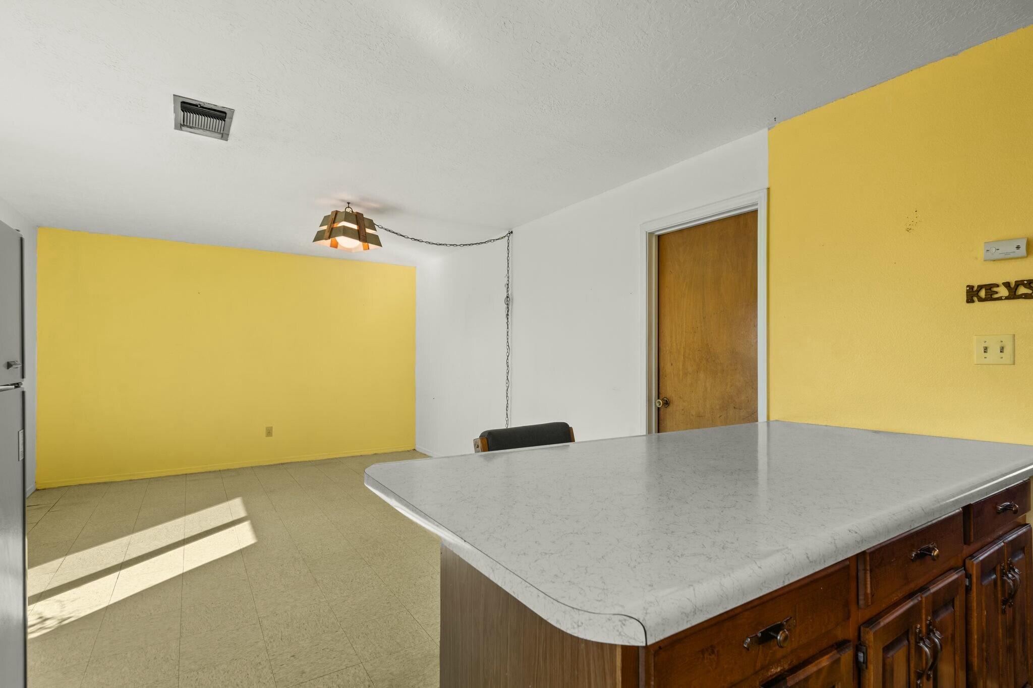 1809 KIRBY Court NE