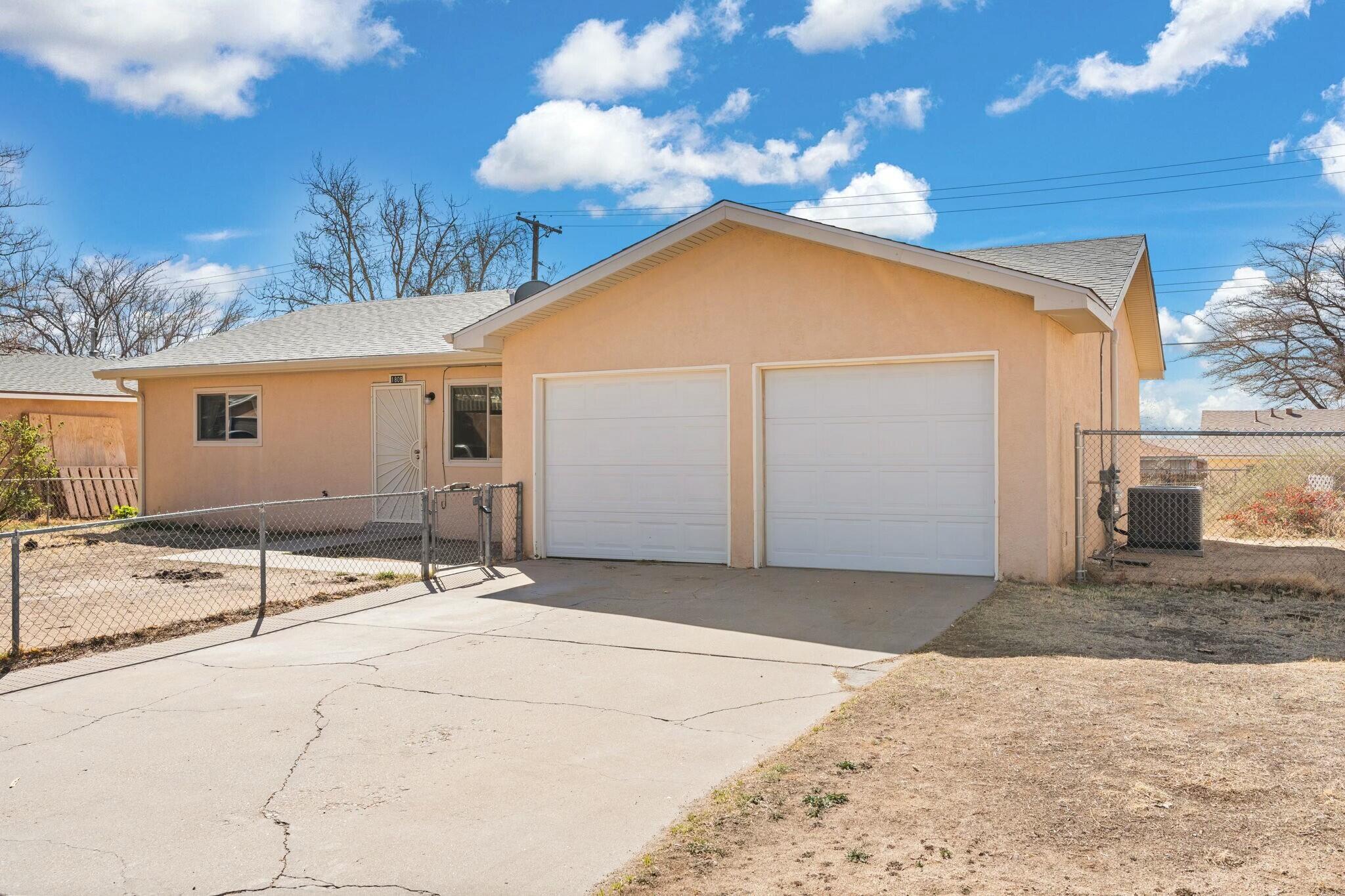 1809 KIRBY Court NE