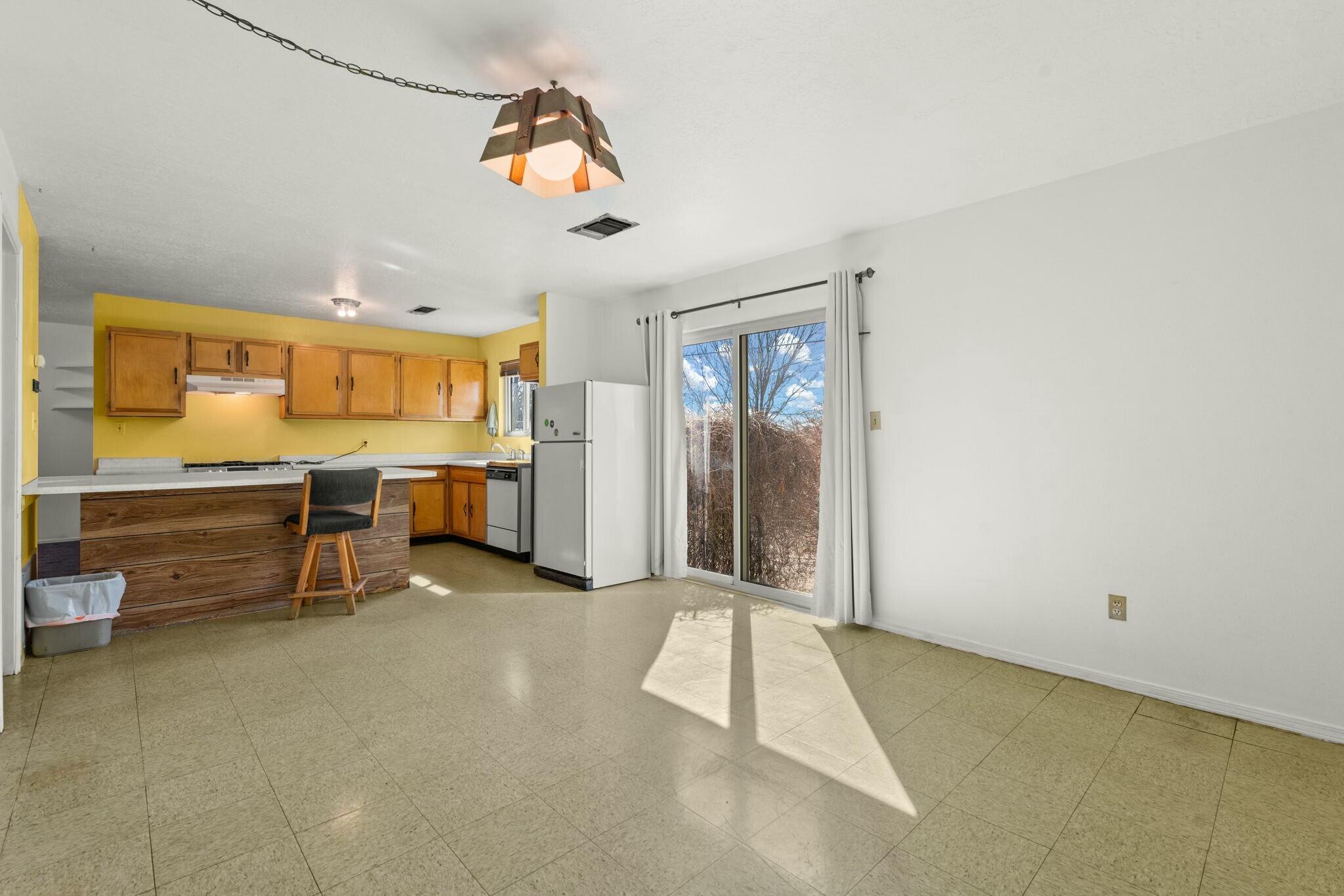 1809 KIRBY Court NE