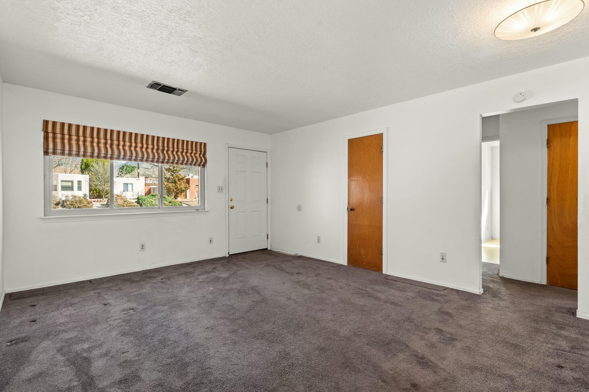 1809 KIRBY Court NE
