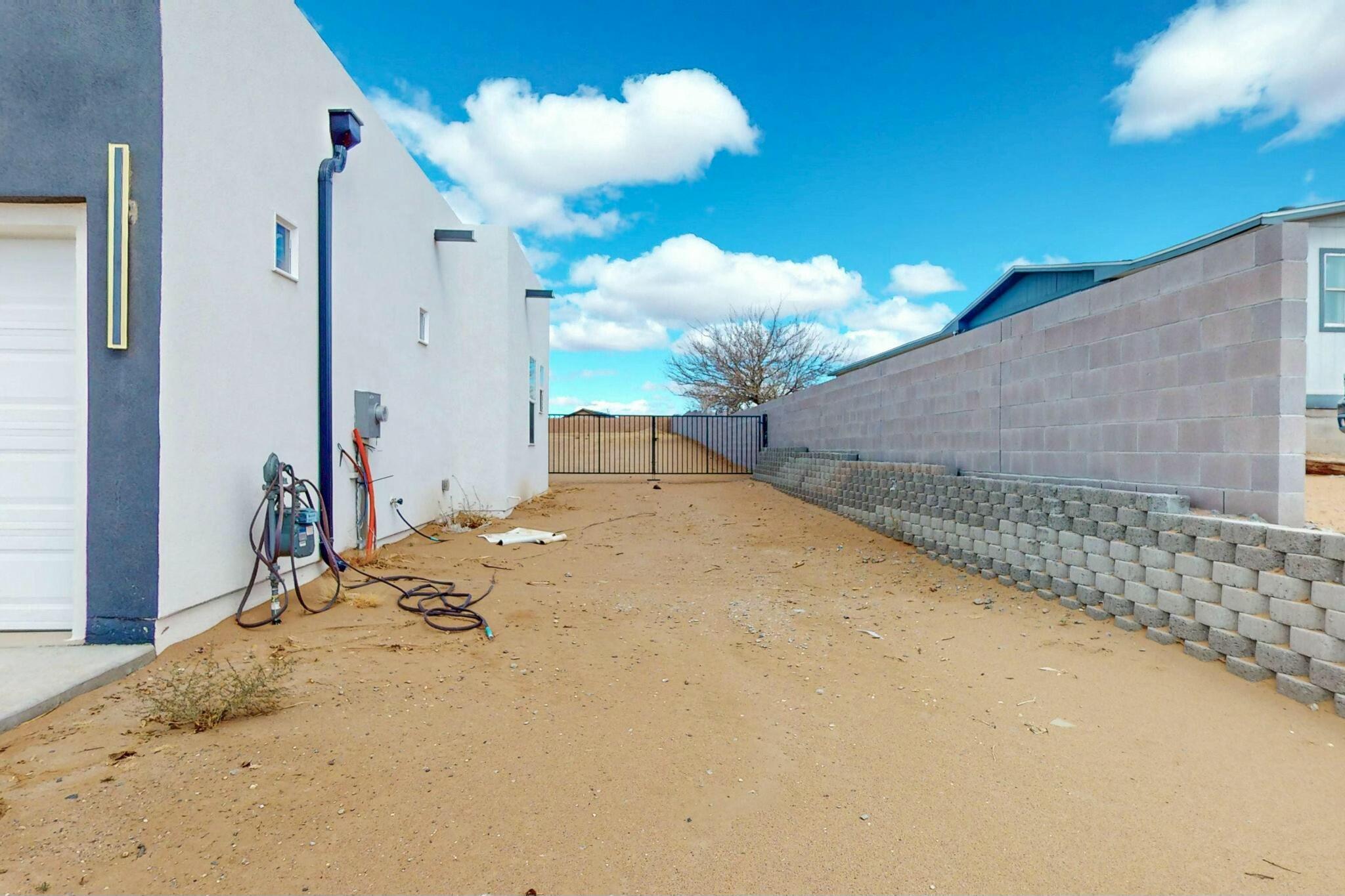 201 4th Avenue SW