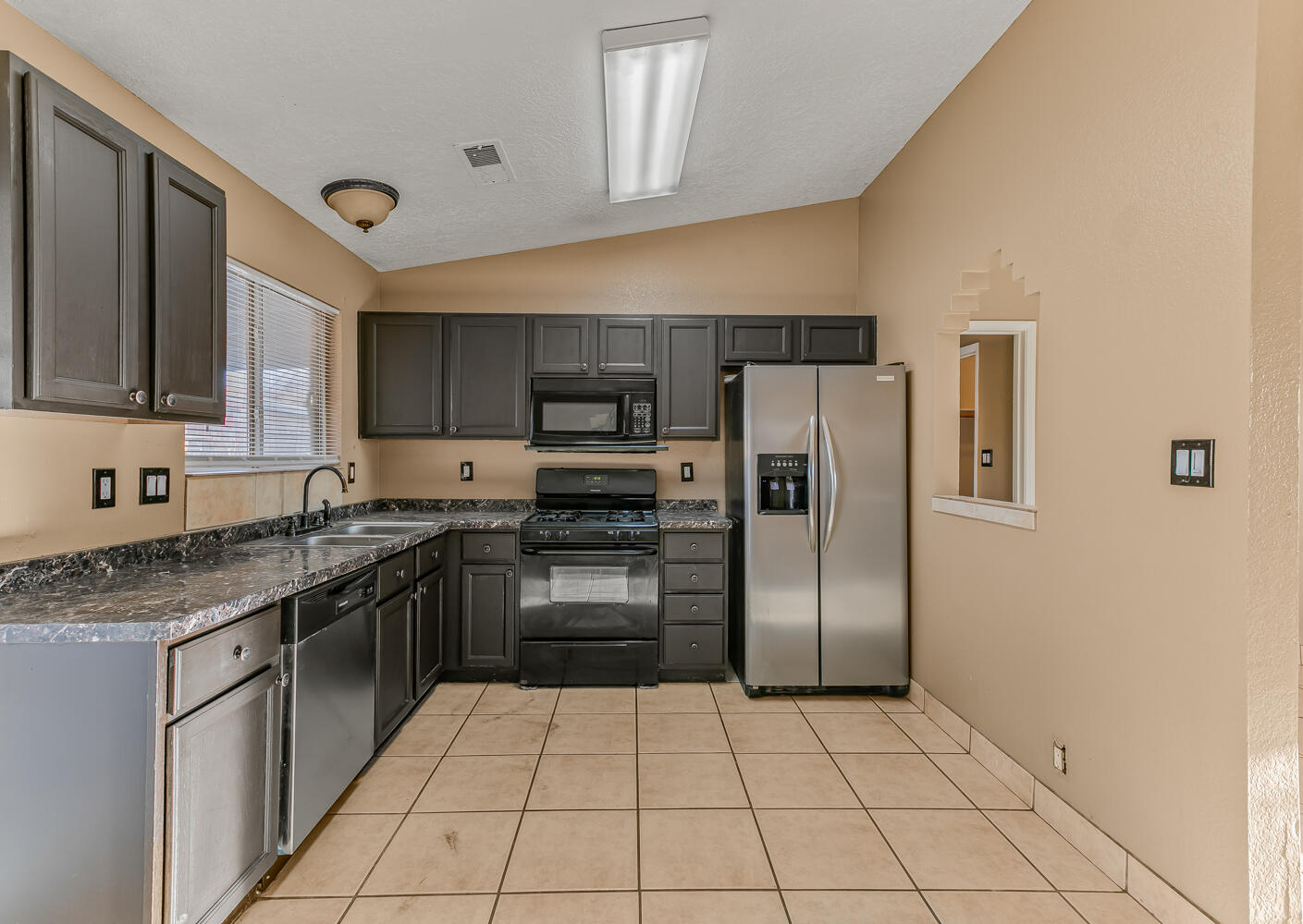 1309 QUARTZ Drive SW