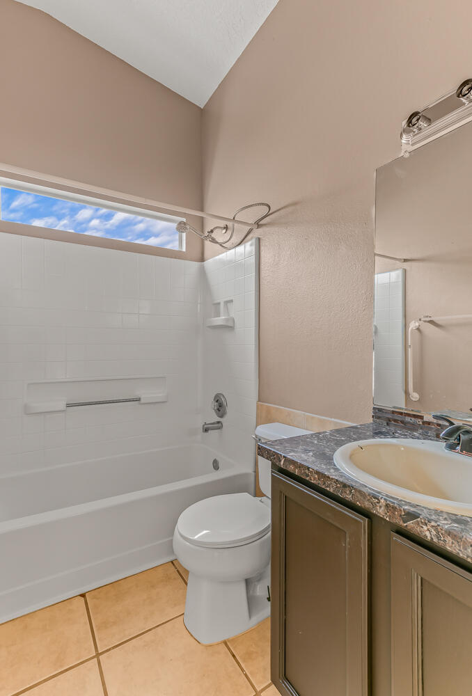 1309 QUARTZ Drive SW