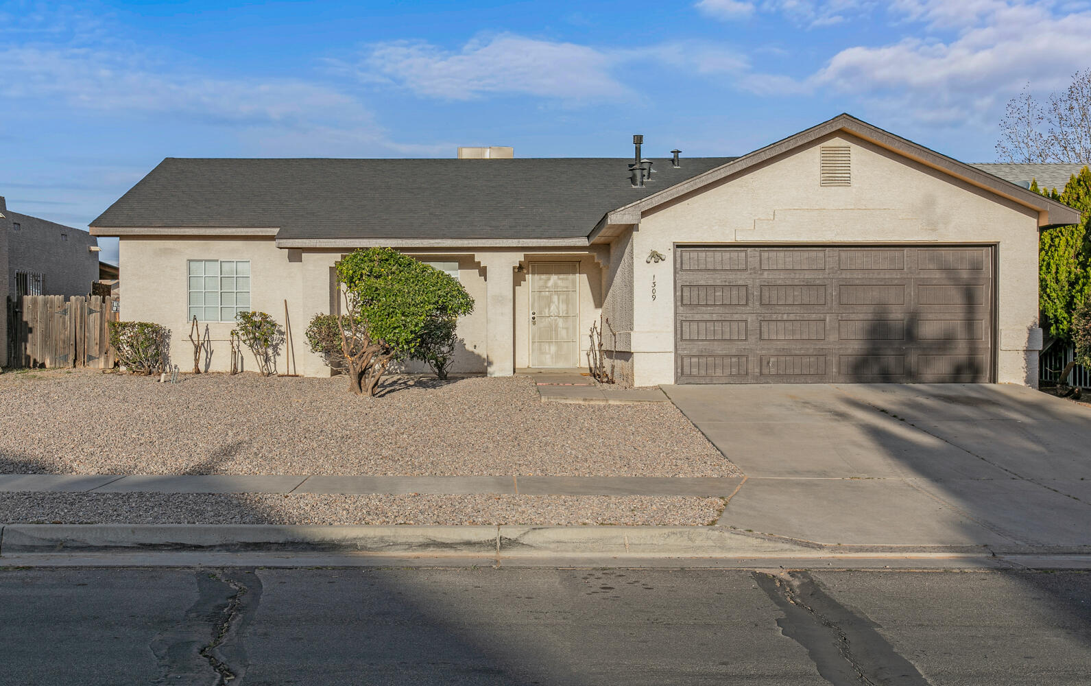 1309 QUARTZ Drive SW