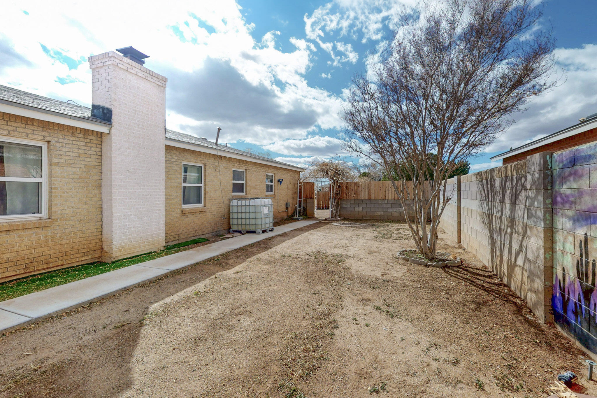 2800 TEXAS Street NE