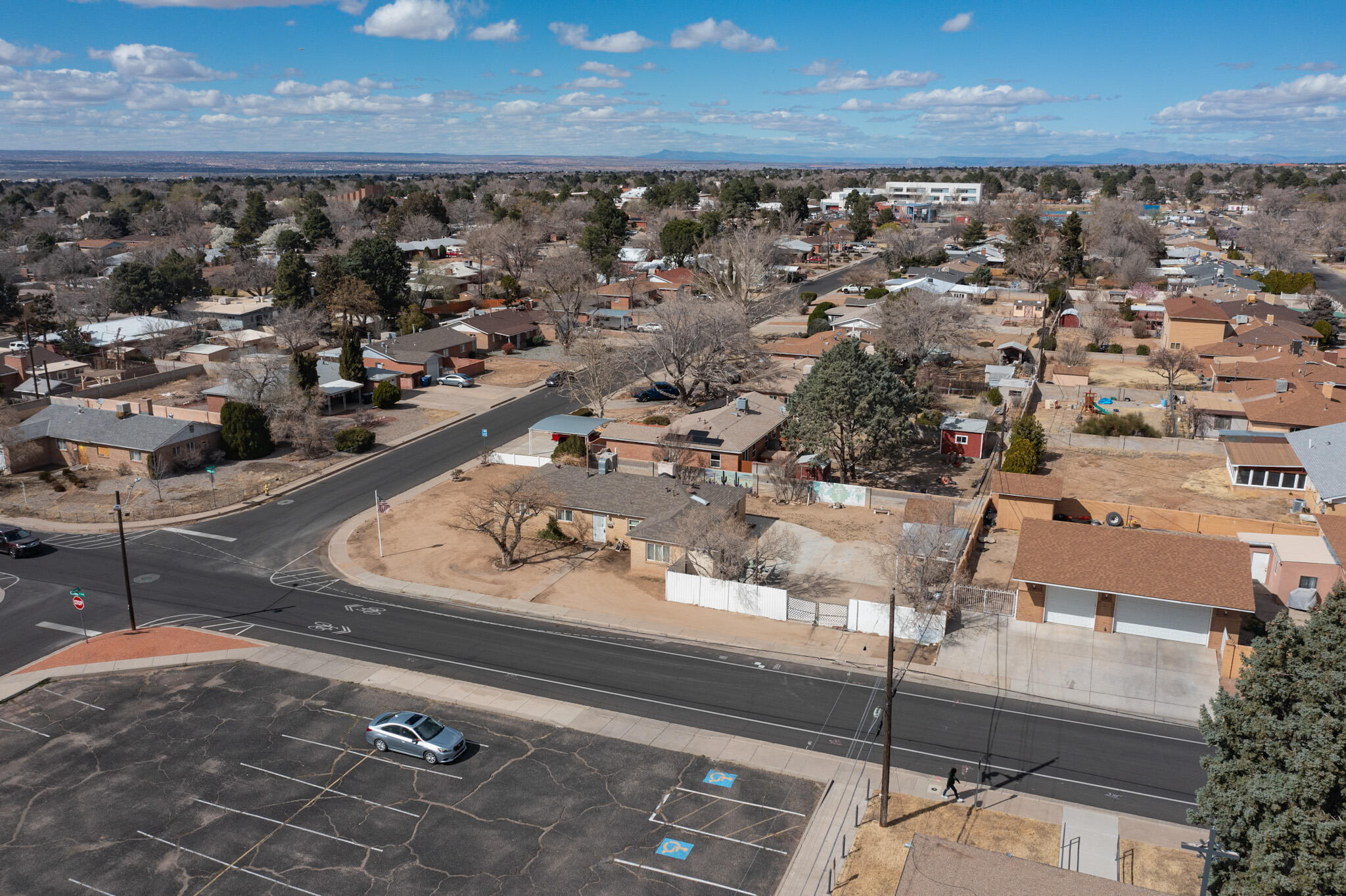 2800 TEXAS Street NE