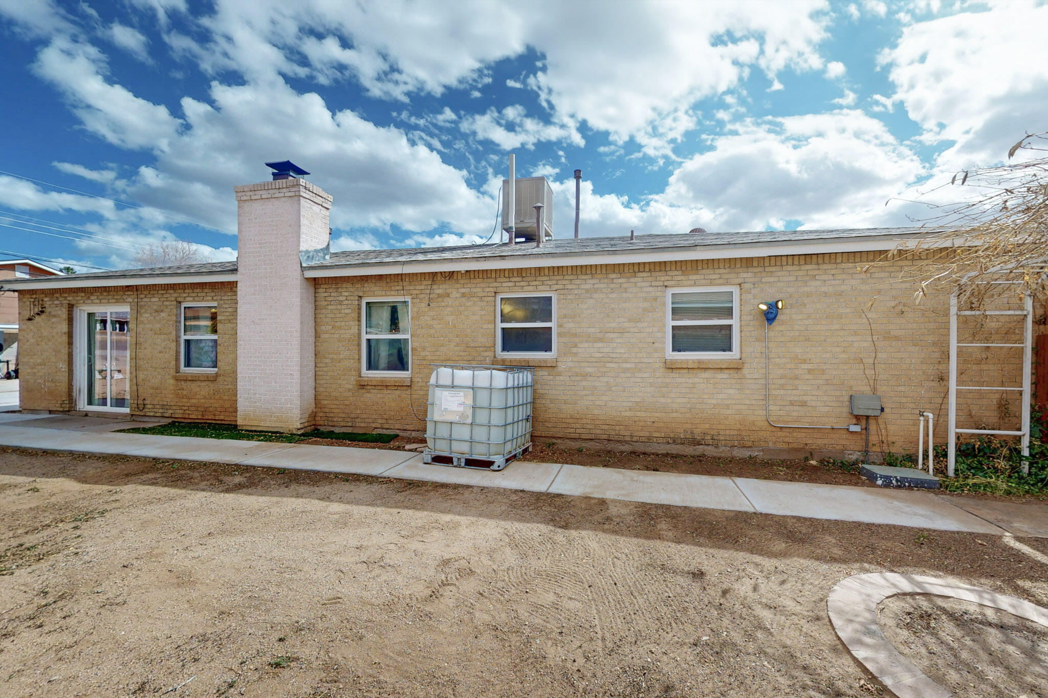 2800 TEXAS Street NE