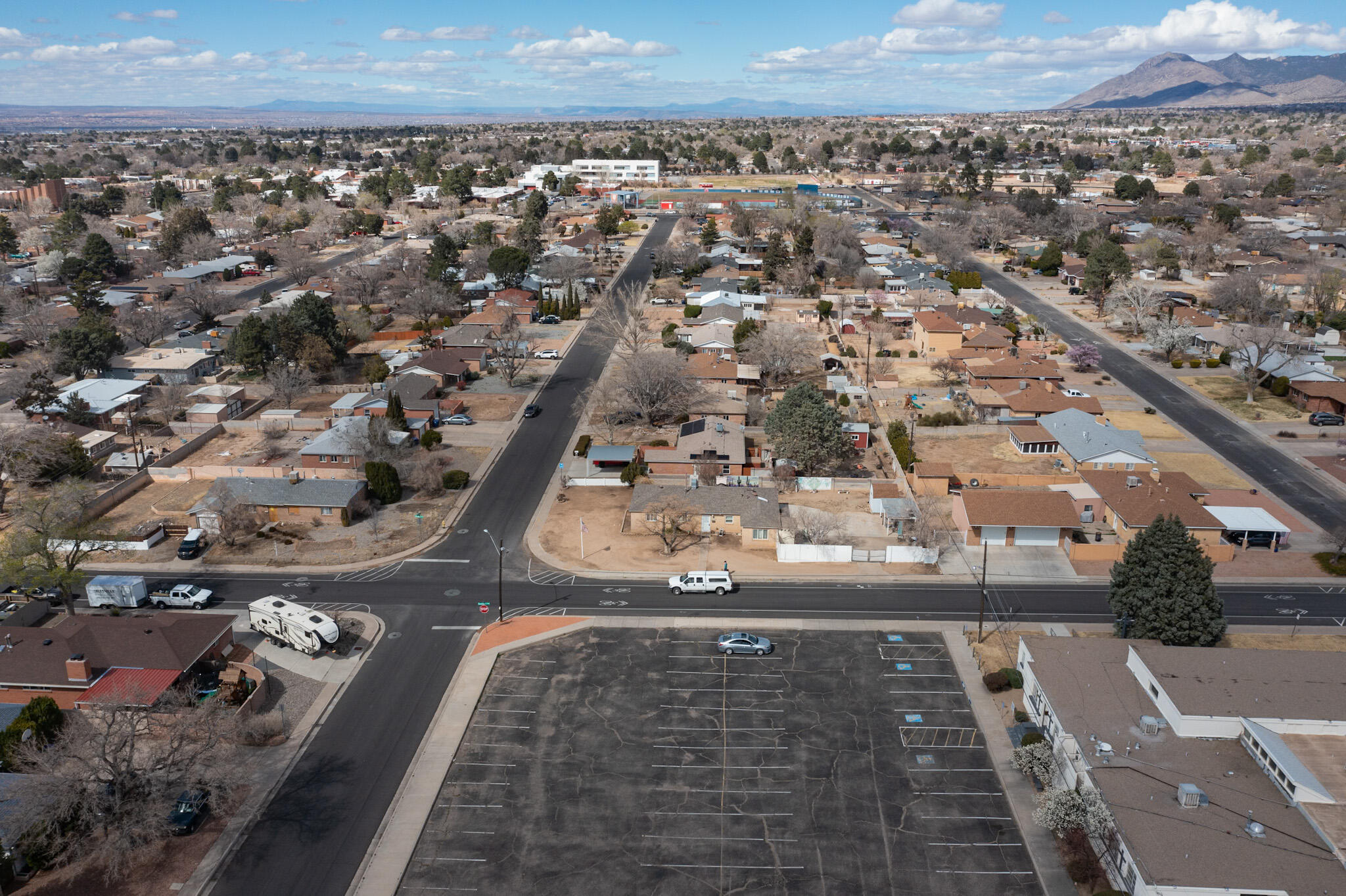 2800 TEXAS Street NE