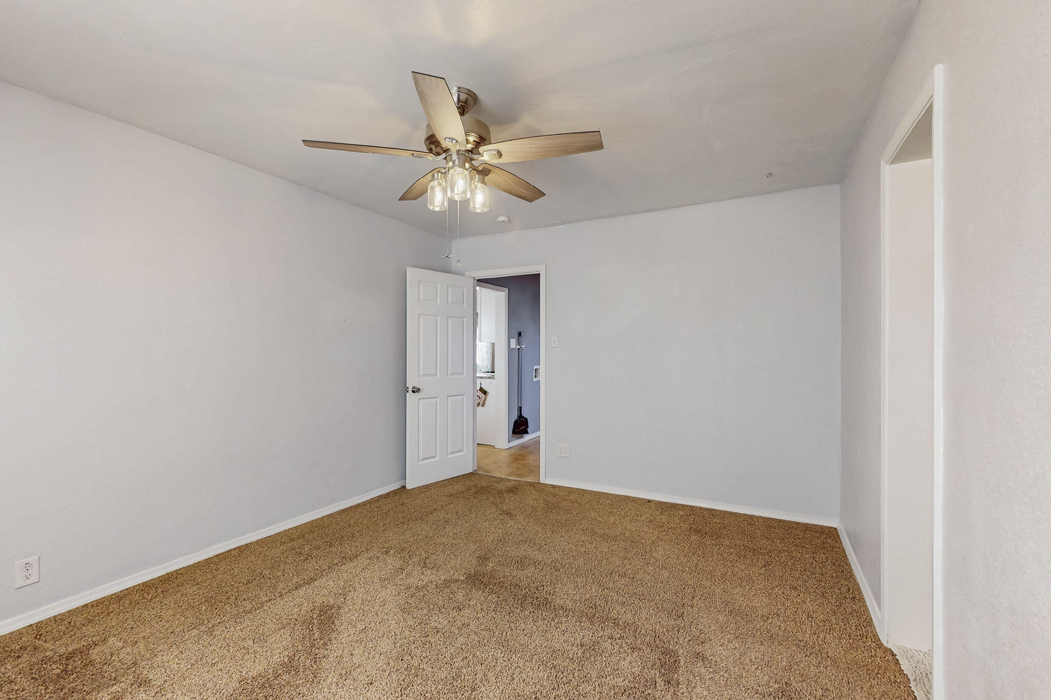 2800 TEXAS Street NE