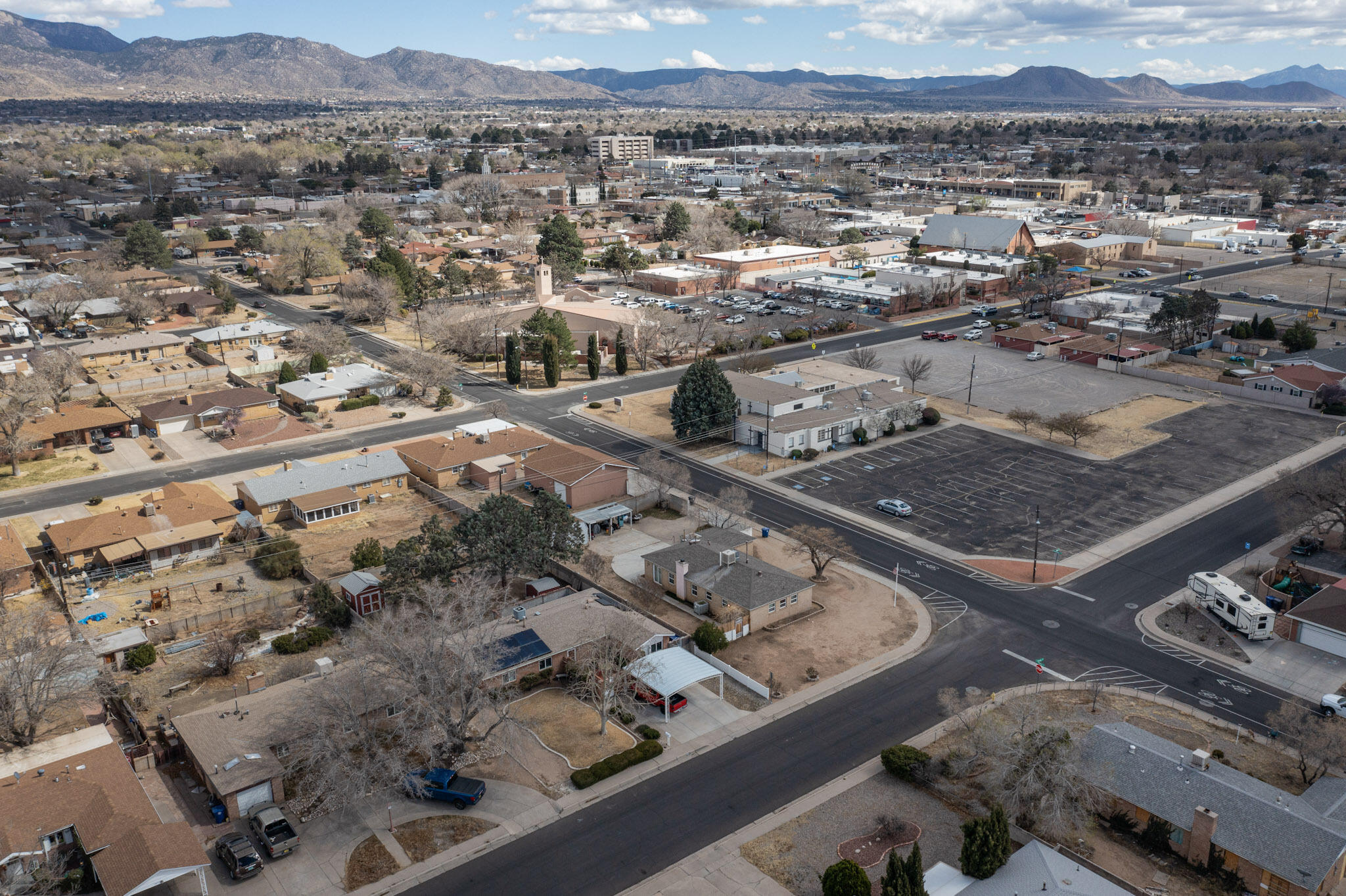 2800 TEXAS Street NE