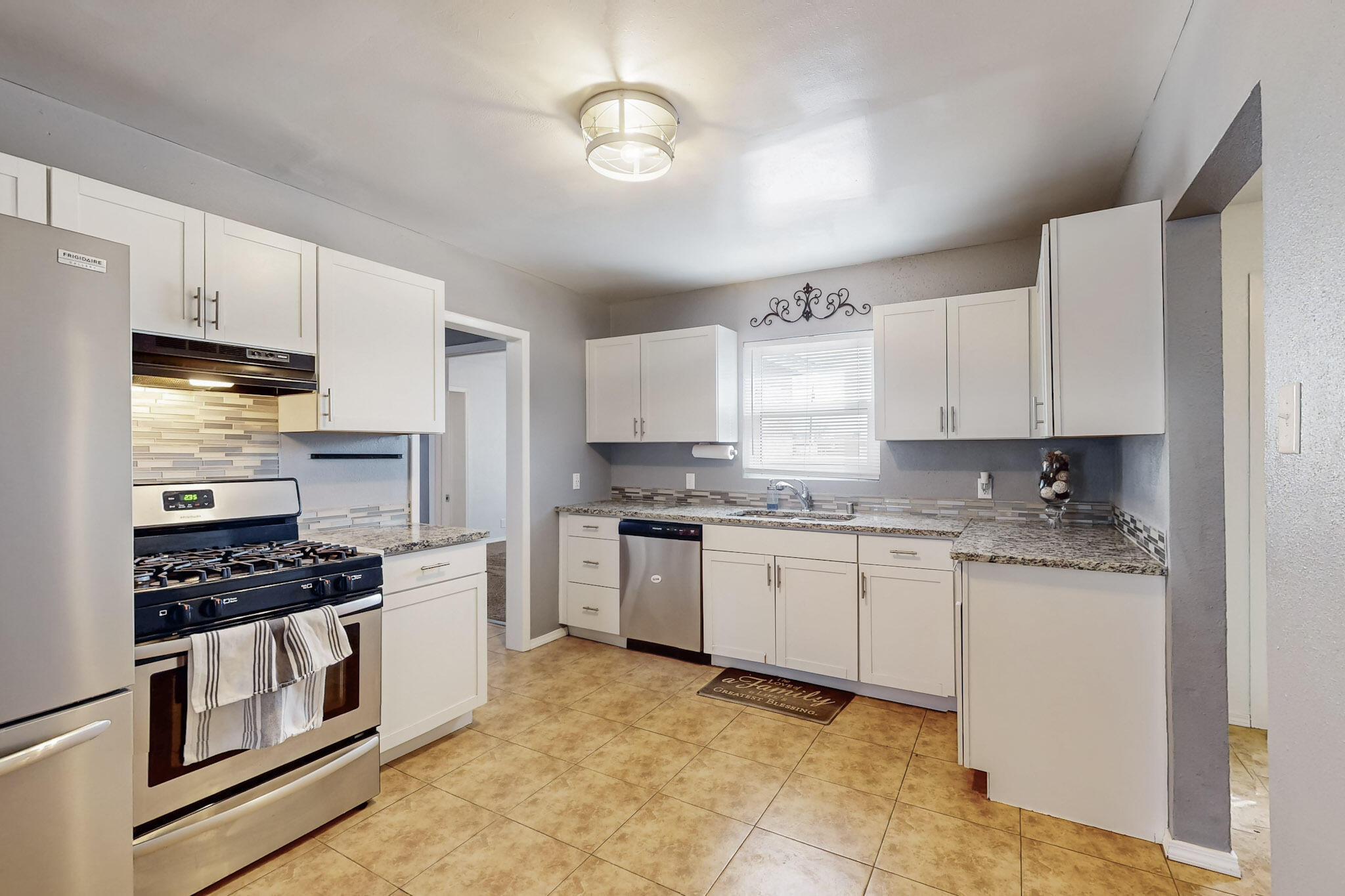 2800 TEXAS Street NE