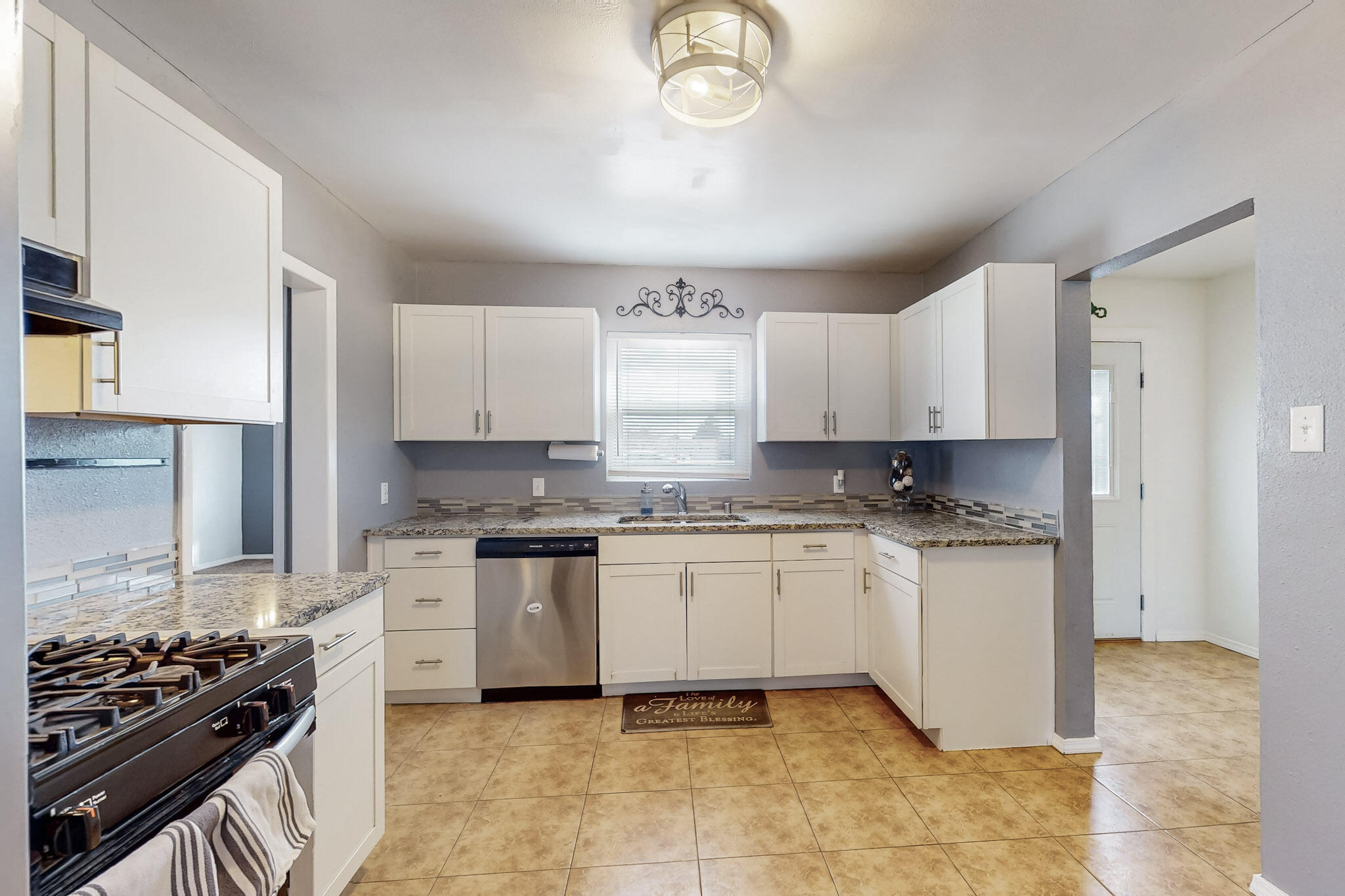 2800 TEXAS Street NE