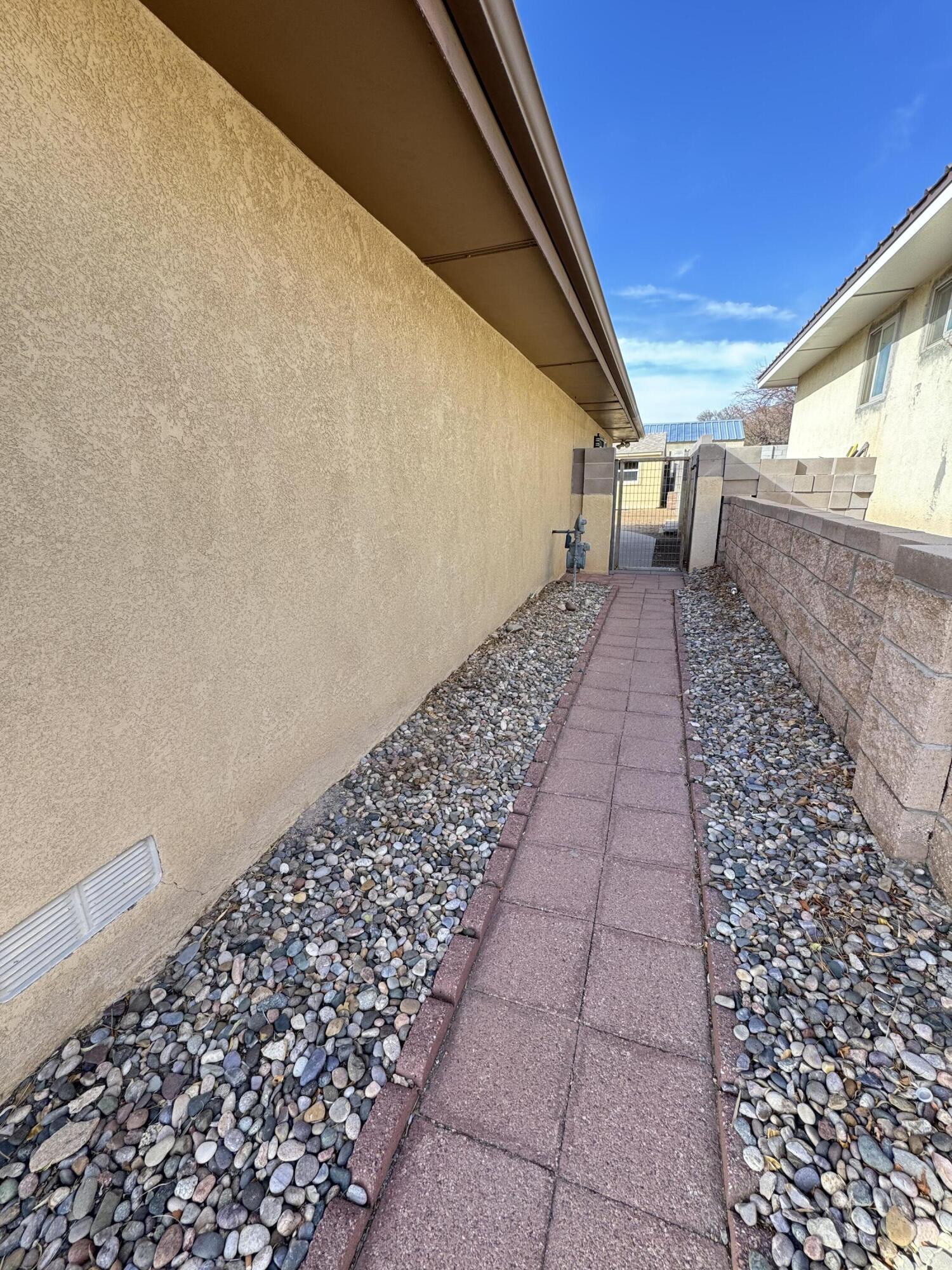 12217 Phoenix Avenue NE