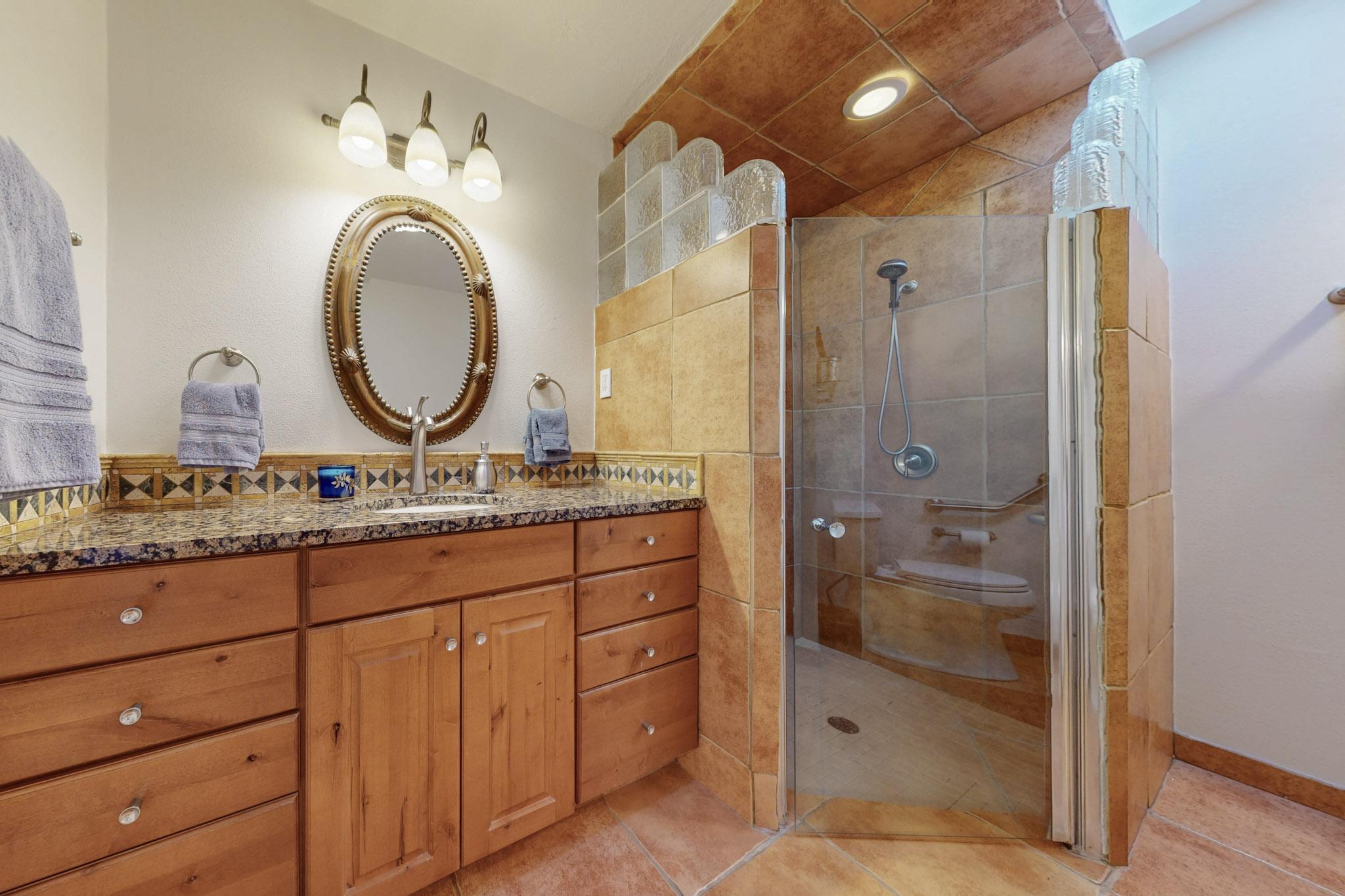 6428 CRANBROOK Street NE