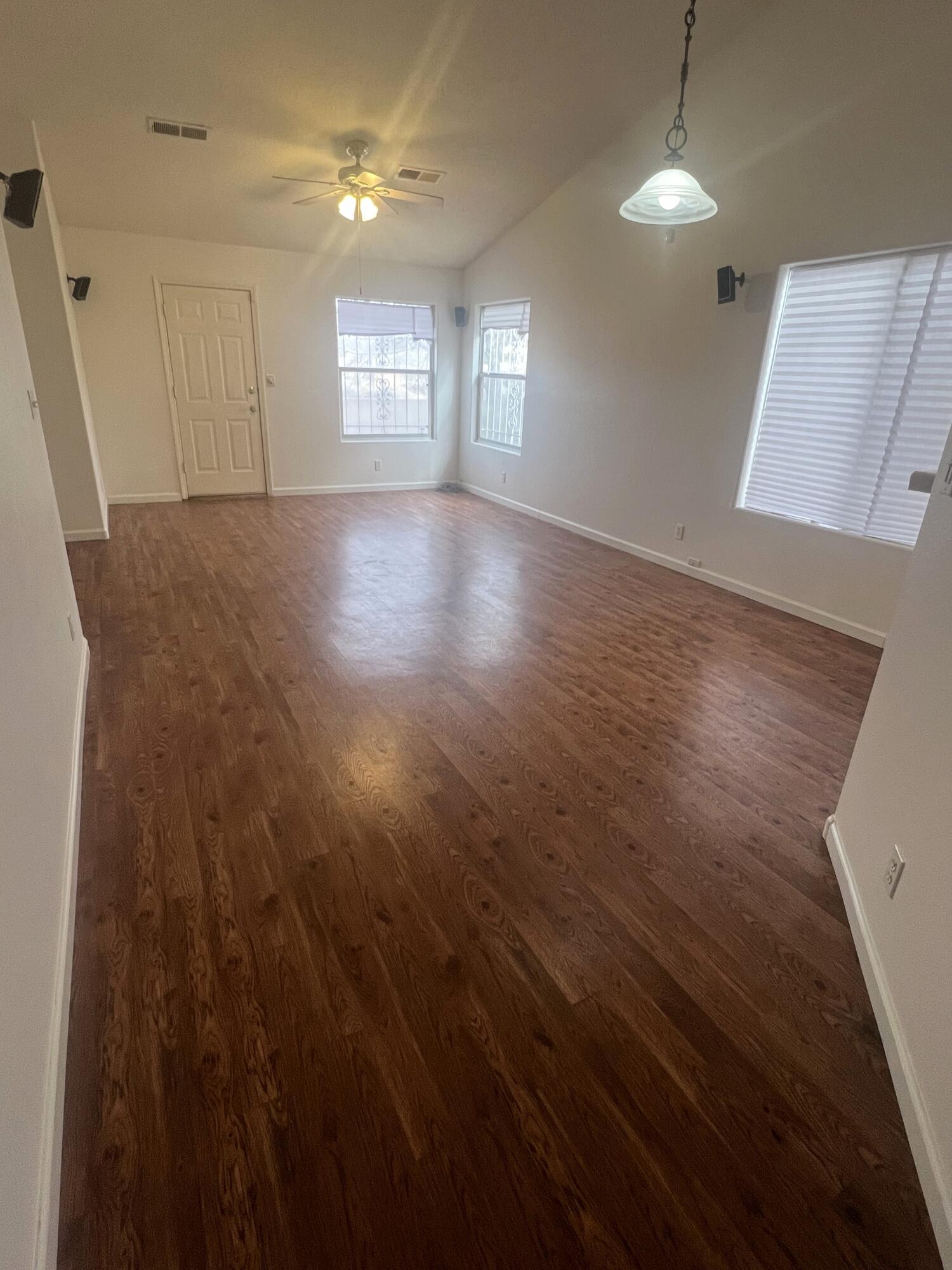 1066 AVENIDA LAS VISTAS NW