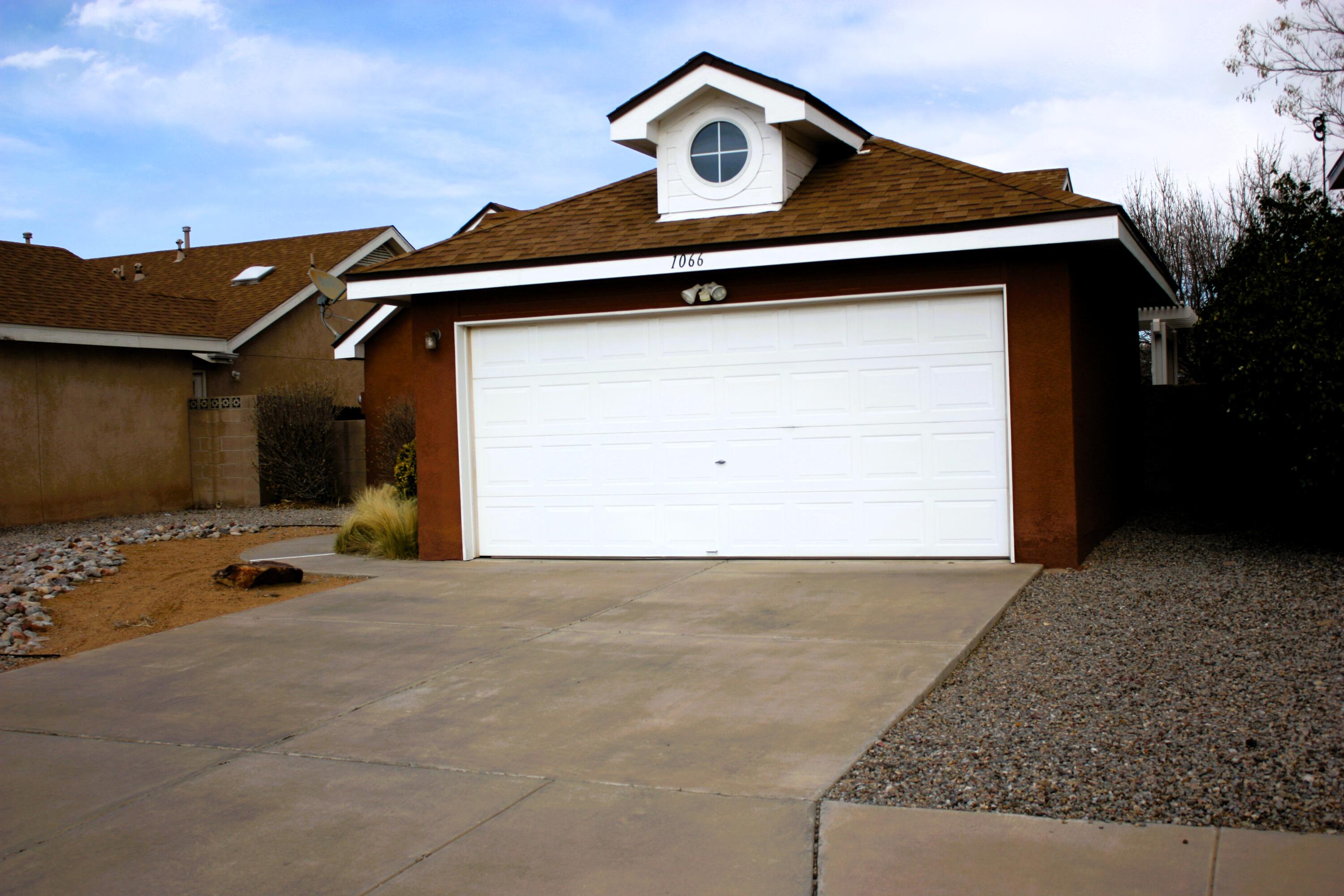 1066 AVENIDA LAS VISTAS NW