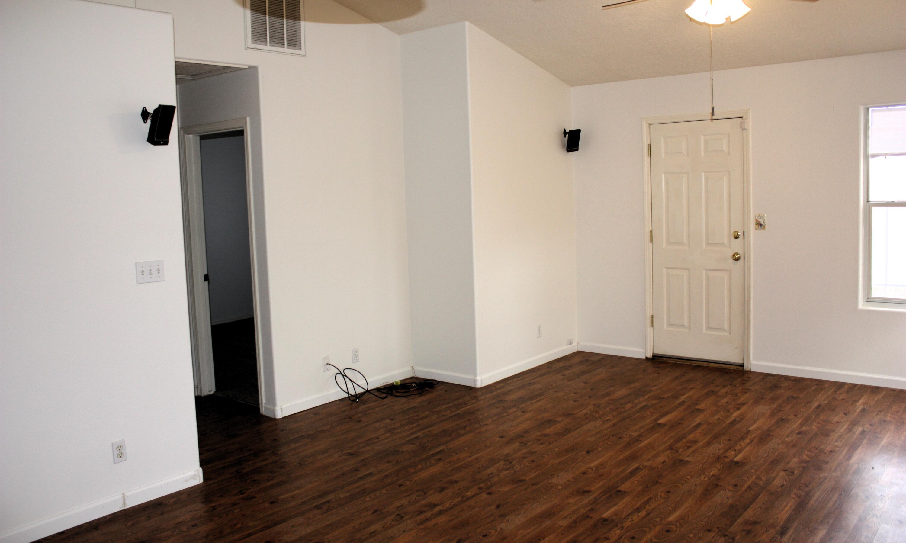 1066 AVENIDA LAS VISTAS NW