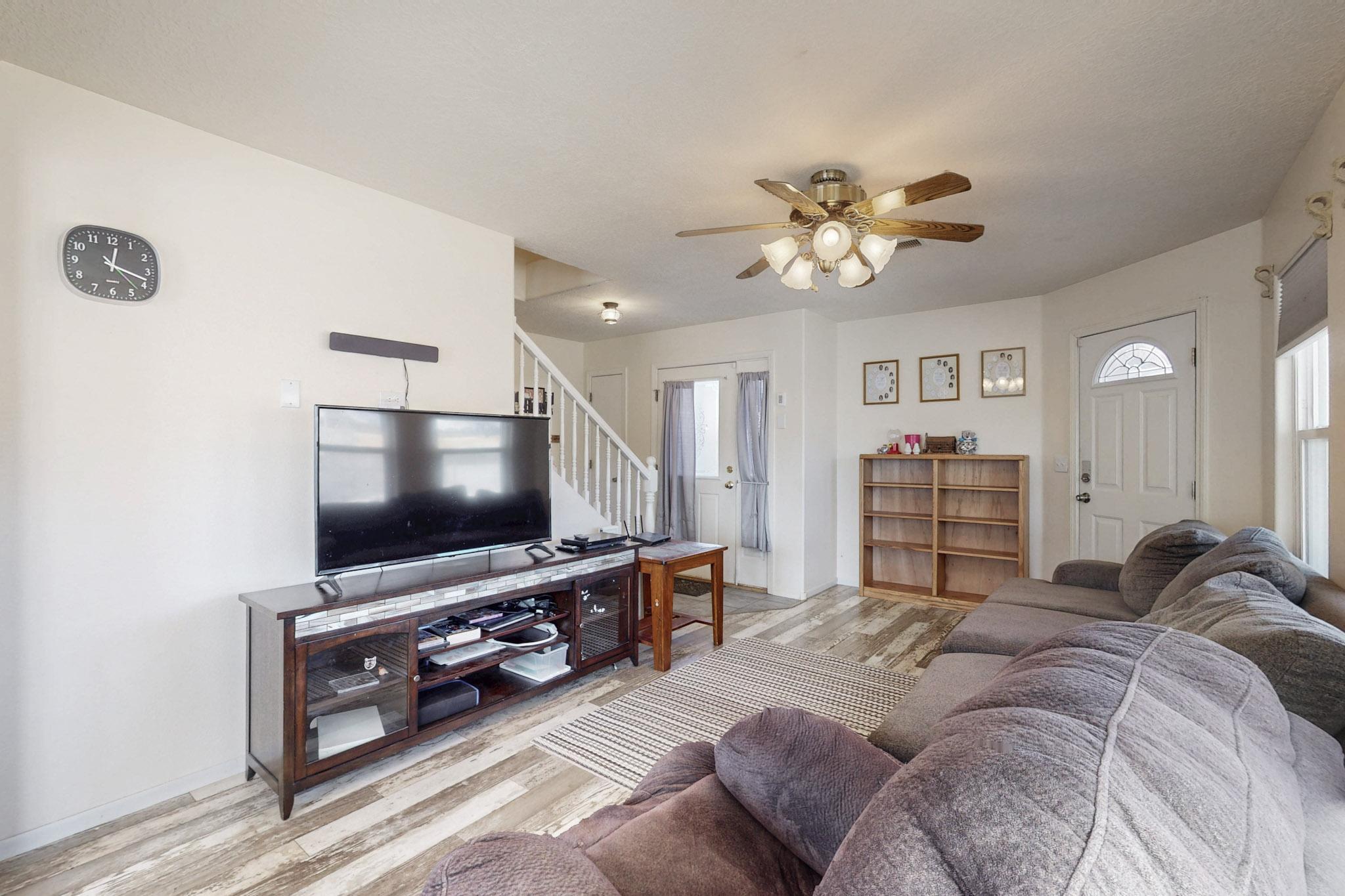 1601 AVENIDA DE PAZ NW