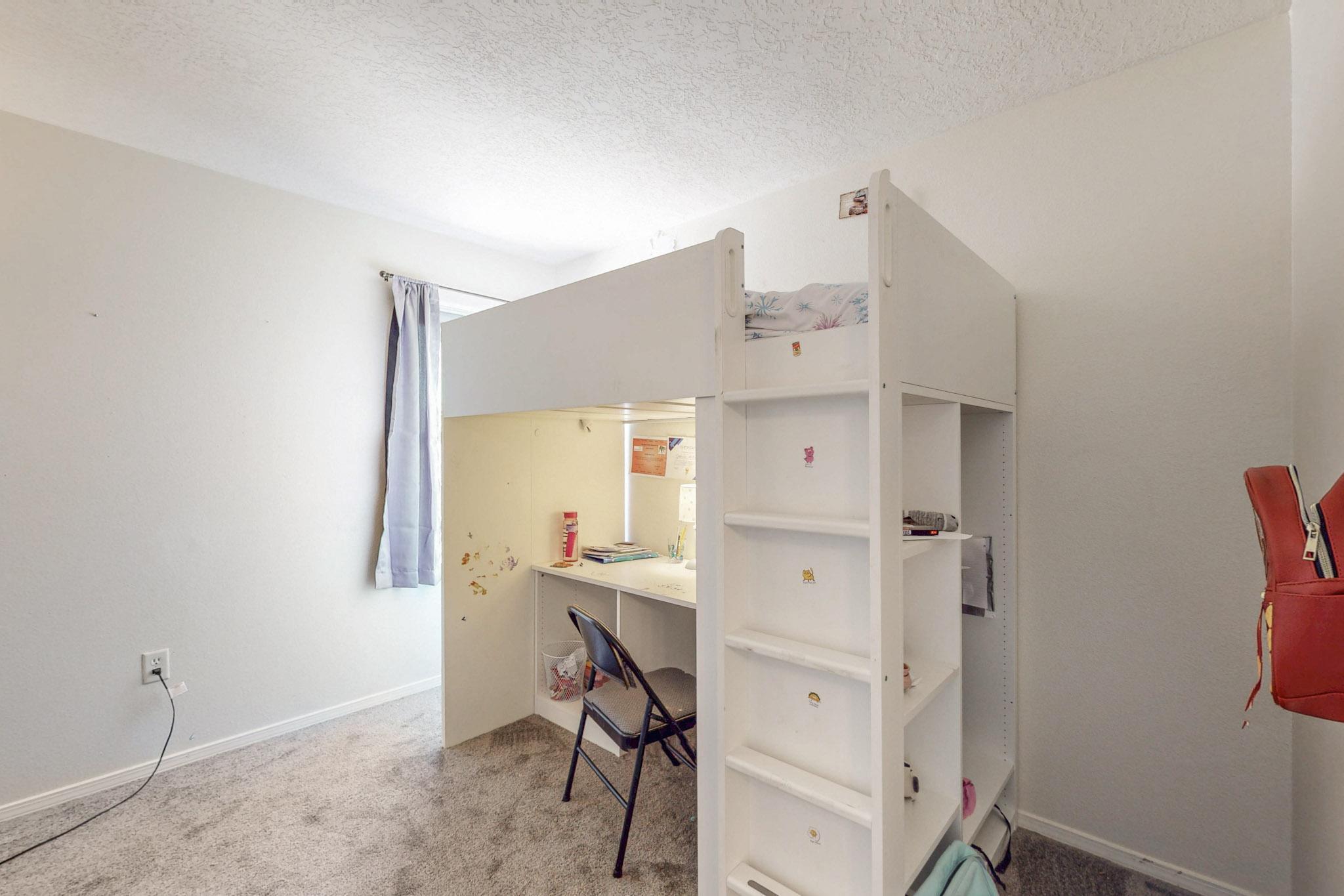 1601 AVENIDA DE PAZ NW