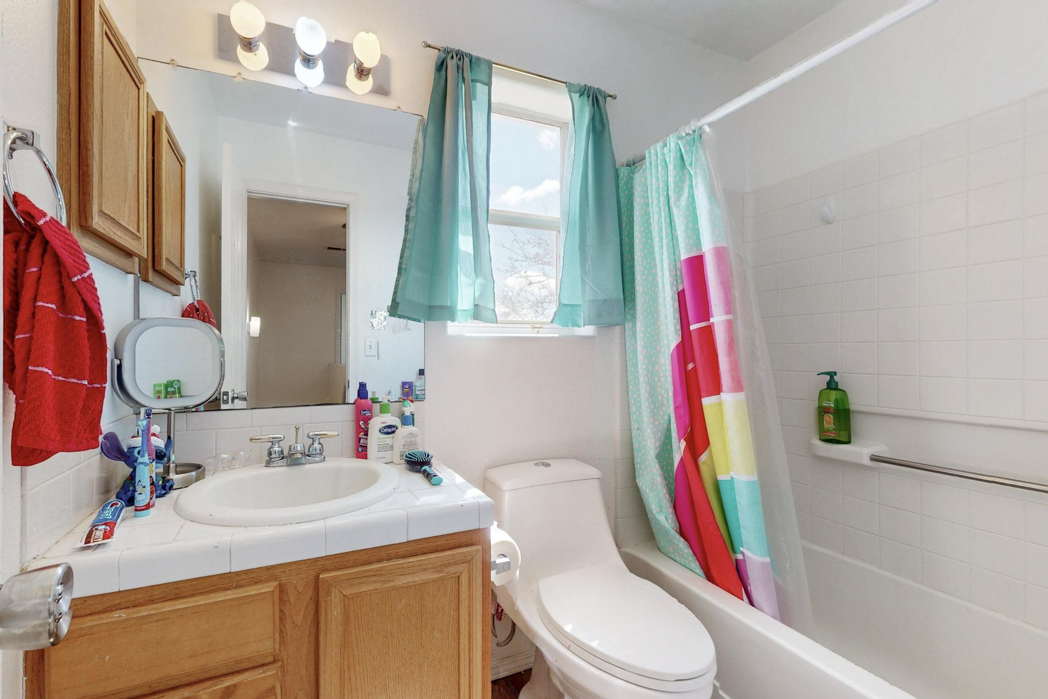 1601 AVENIDA DE PAZ NW