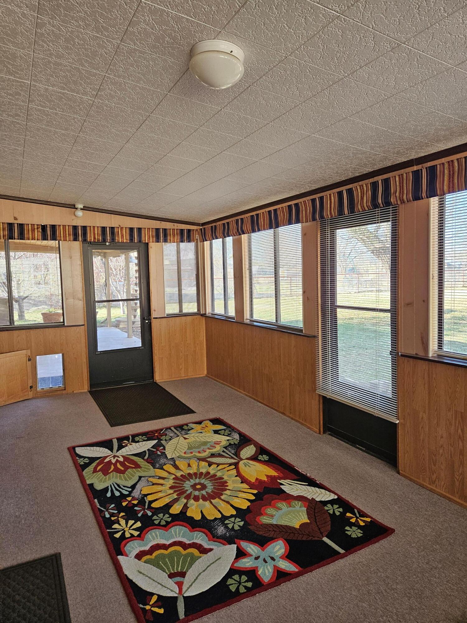 1025 Green Acres Lane