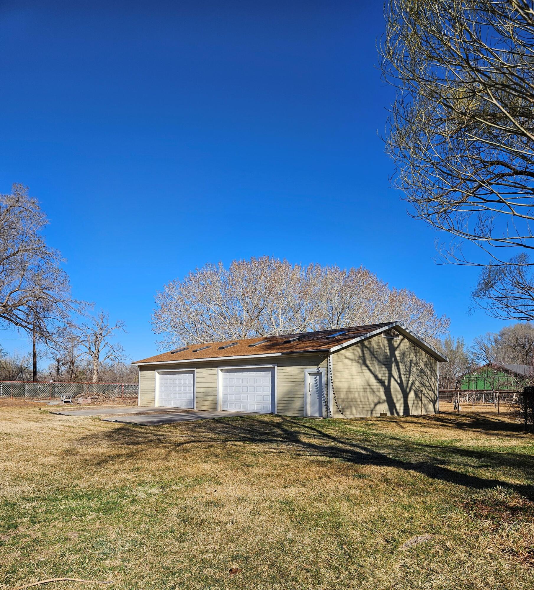 1025 Green Acres Lane