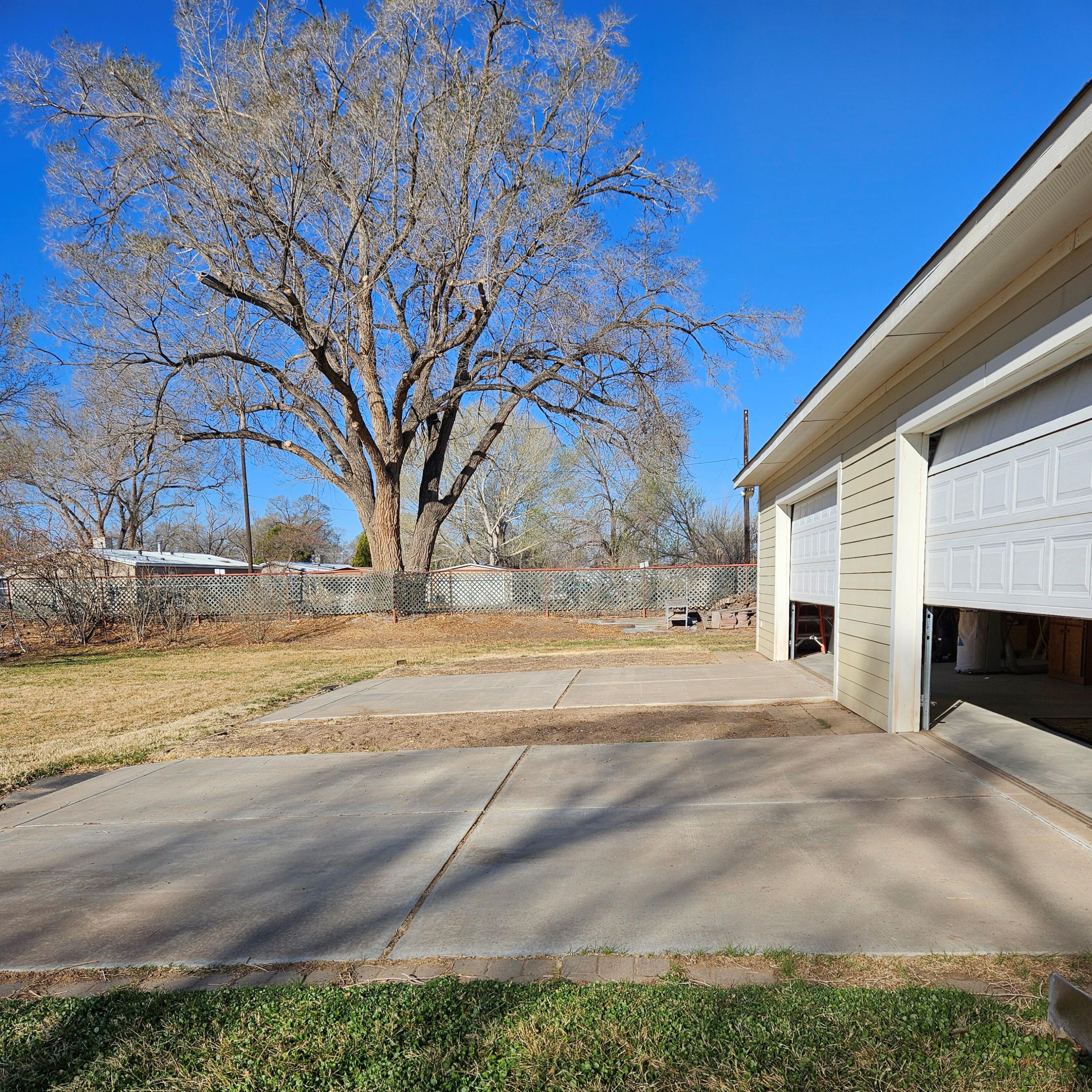 1025 Green Acres Lane