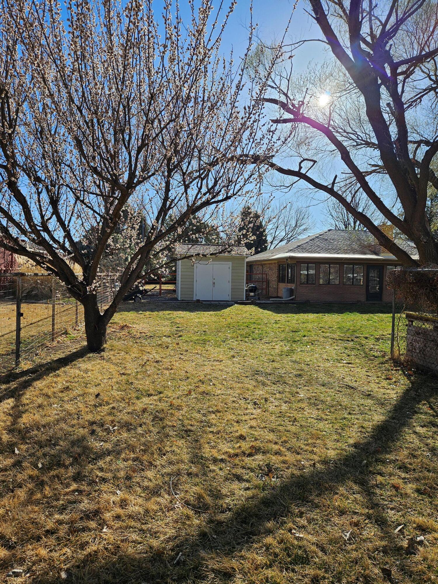 1025 Green Acres Lane