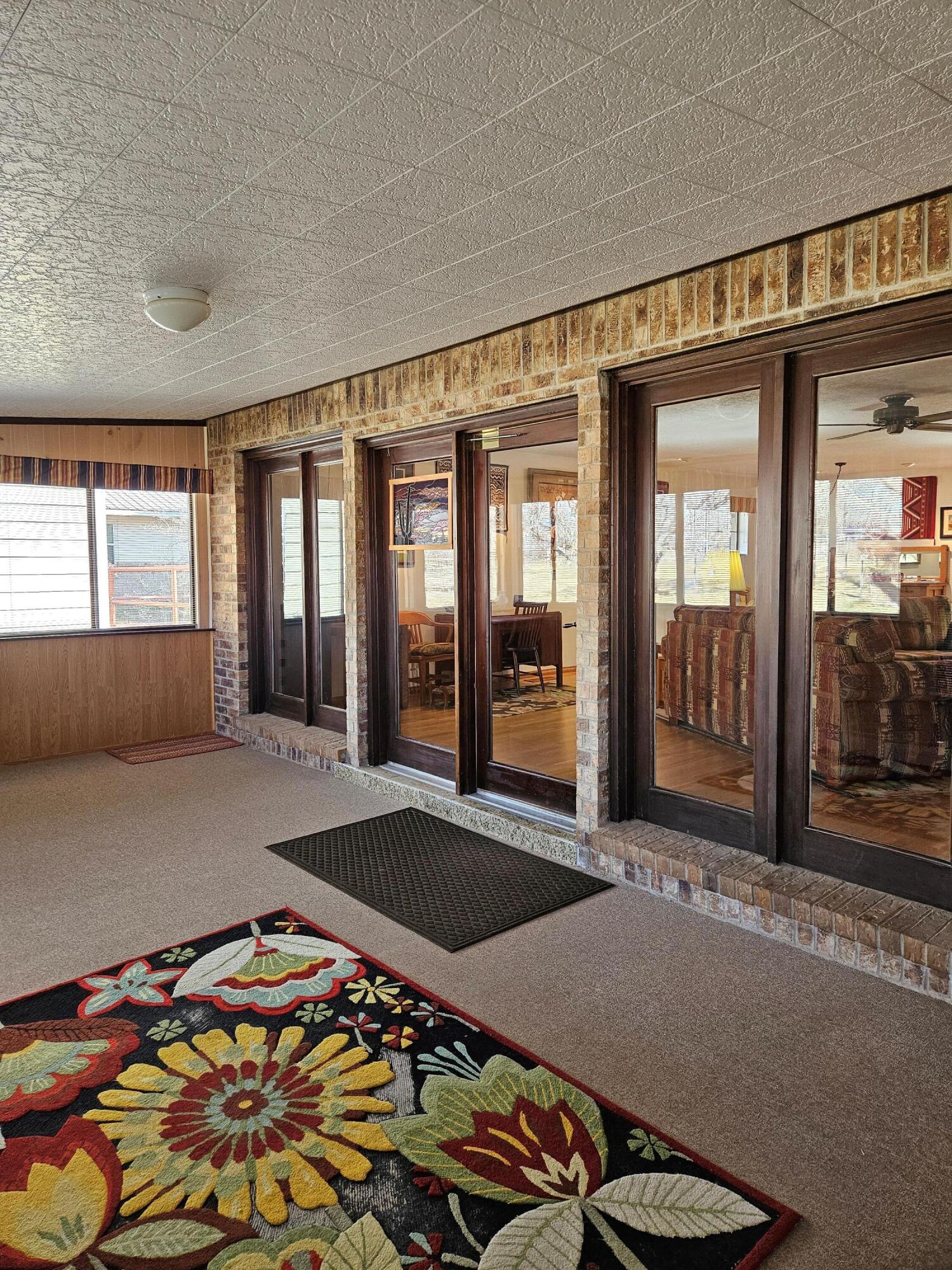 1025 Green Acres Lane