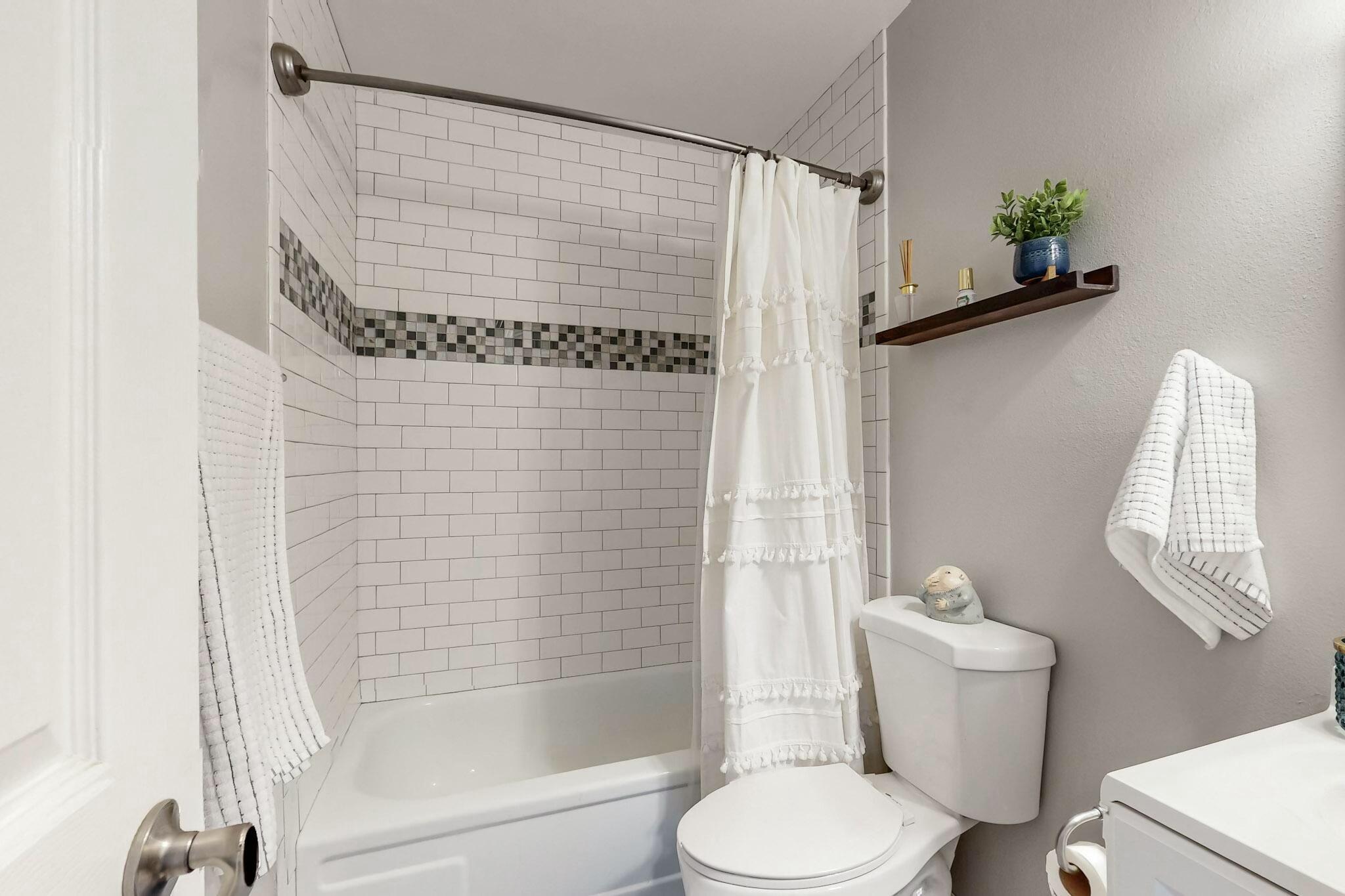 5020 ORION Avenue NW