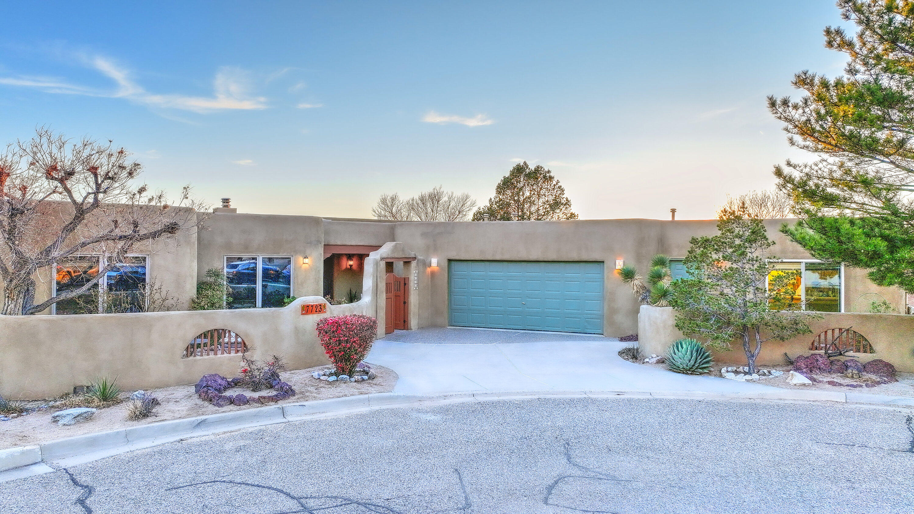 7723 CEDAR CANYON Court NE